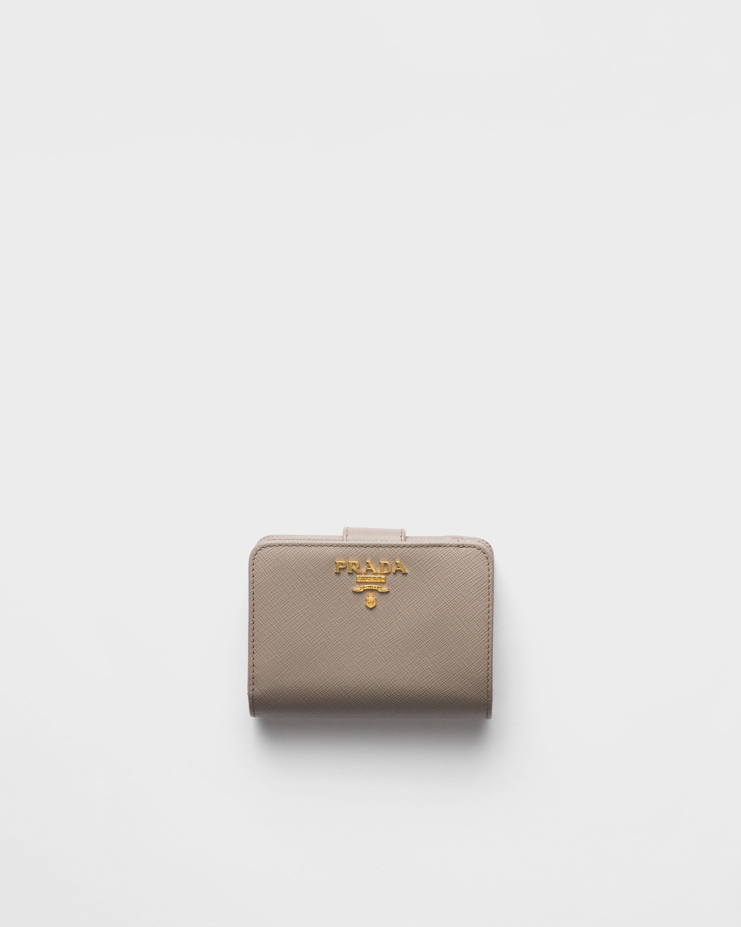 カード付PRADA SAFFIANO財布 Prada Men's Saffiano Metal Billfold Wallet with ID Window | Neiman