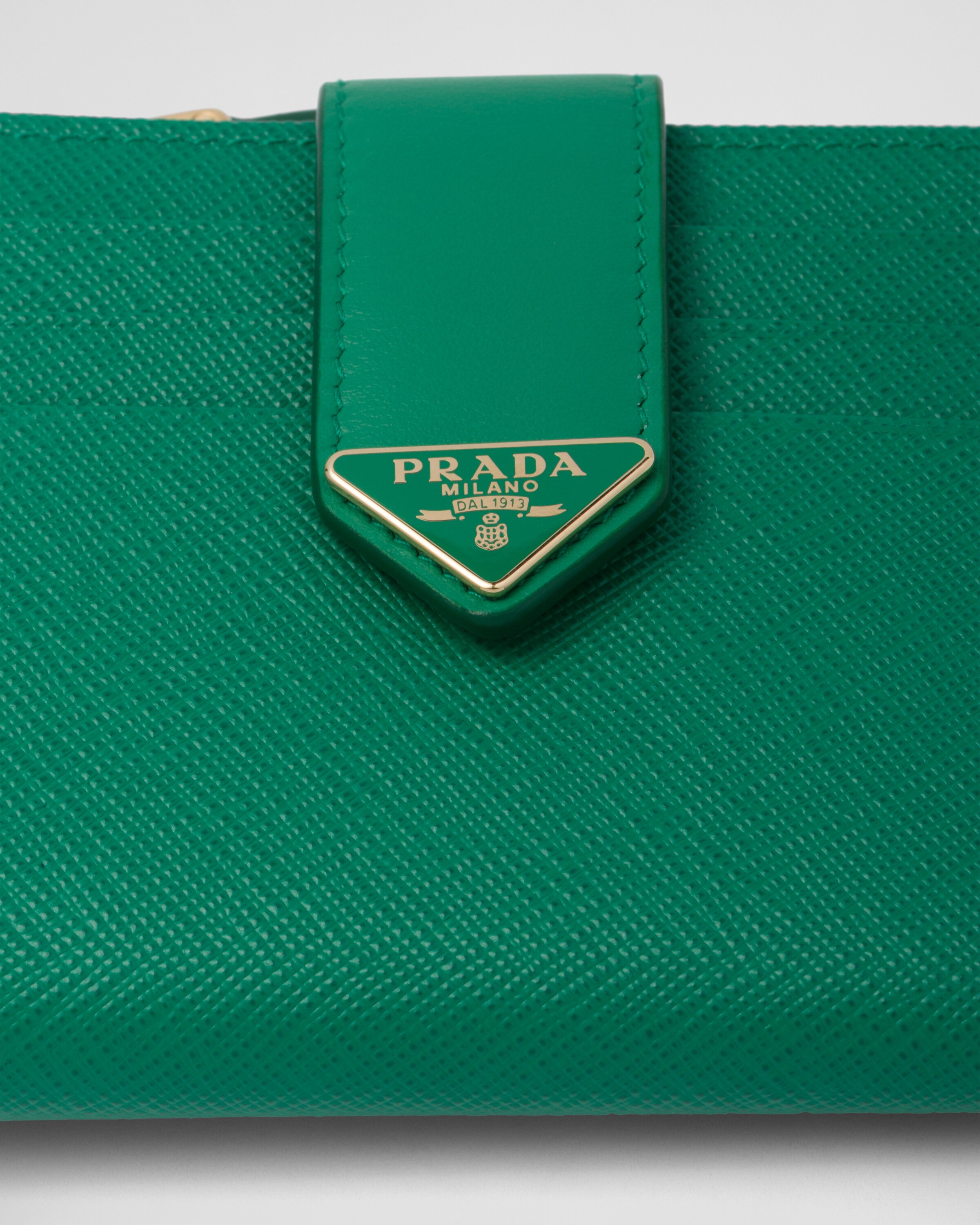 Prada wallet green 2025
