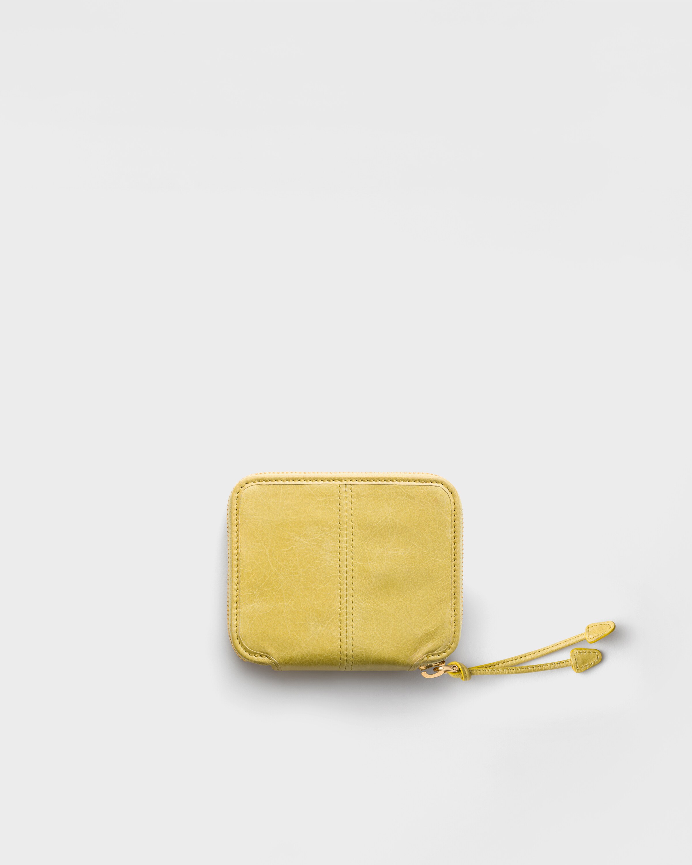 シトロンイエロー スモールレザー 財布 | PRADA - 日本