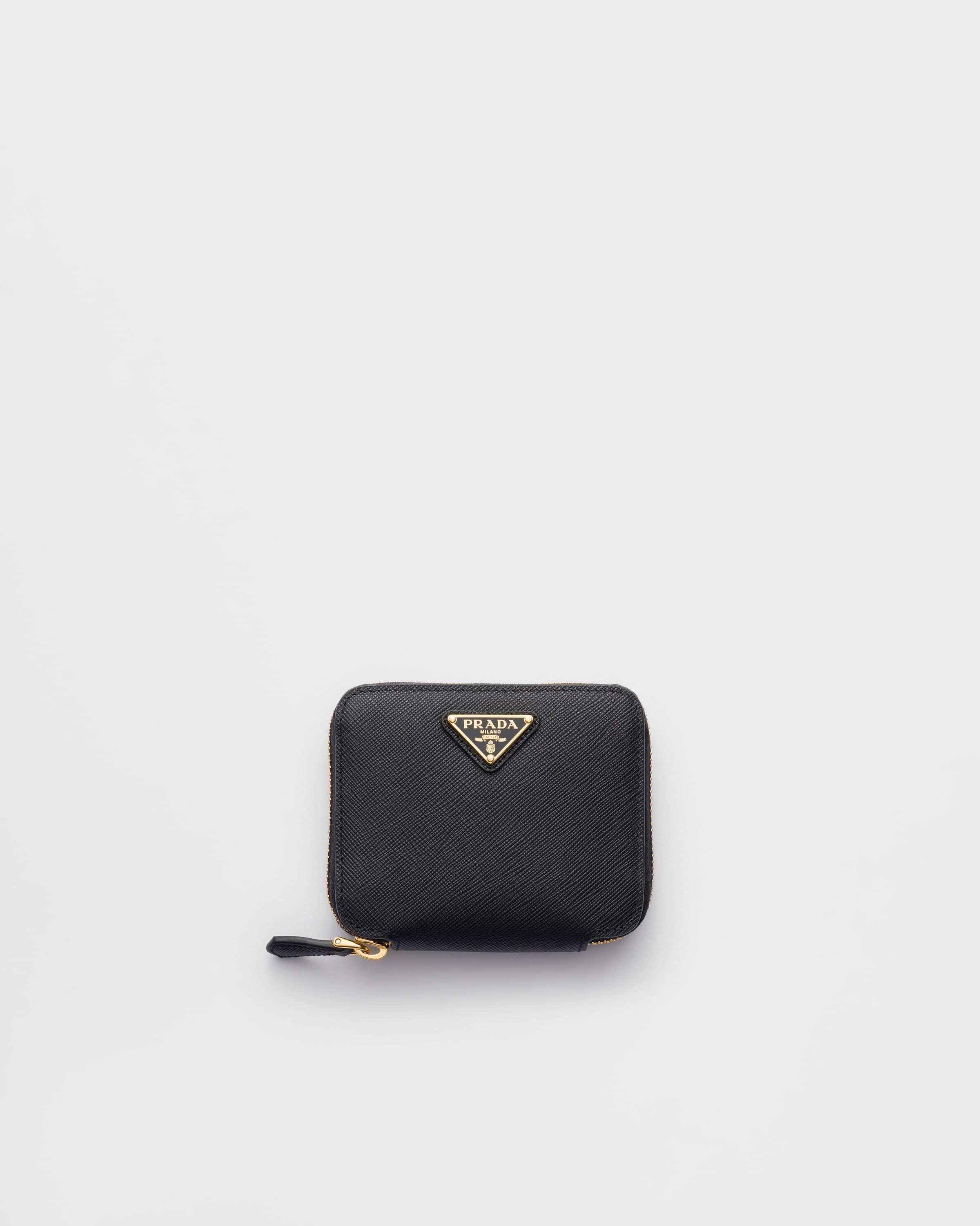 専用　PRADA サフィアーノ ブラック レザー 折り財布 8149 ブラック サフィアーノレザー 財布 | PRADA - 日本