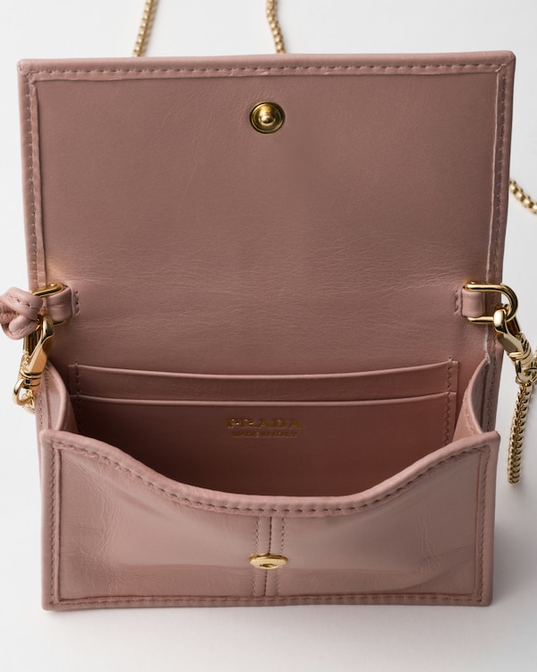 带肩带皮革卡片夹 带肩带皮革卡片夹