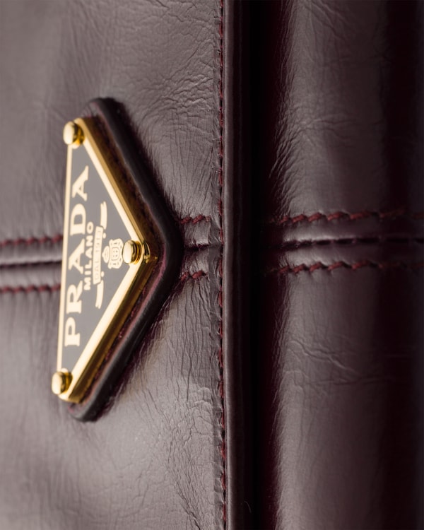 Leather wallet with shoulder strap - Burgundy Leather wallet with shoulder strap - Burgundy