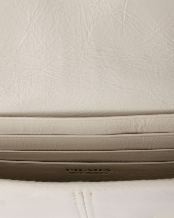 皮革钱夹配肩带 - 白色 皮革钱夹配肩带 - 白色