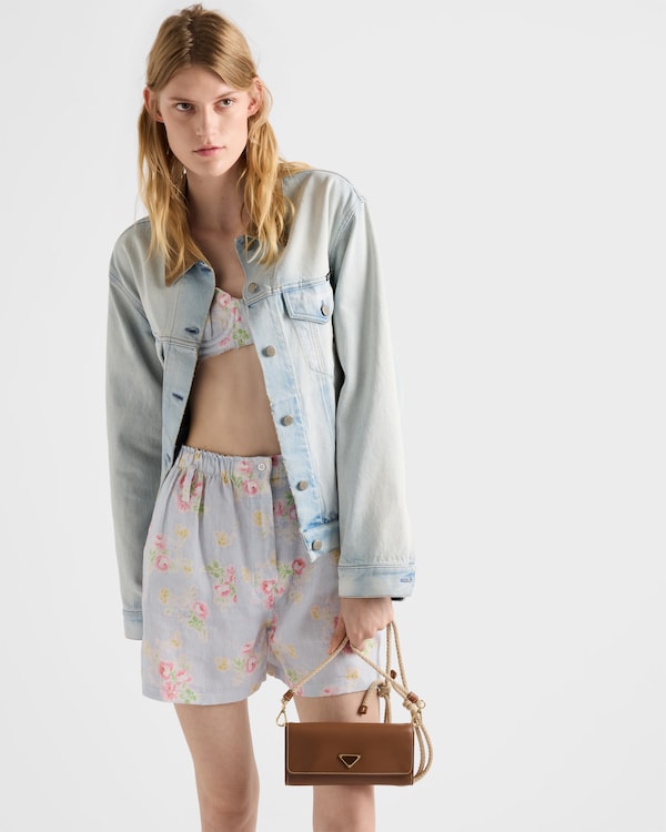 Leather wallet with shoulder strap - Cognac Leather wallet with shoulder strap - Cognac