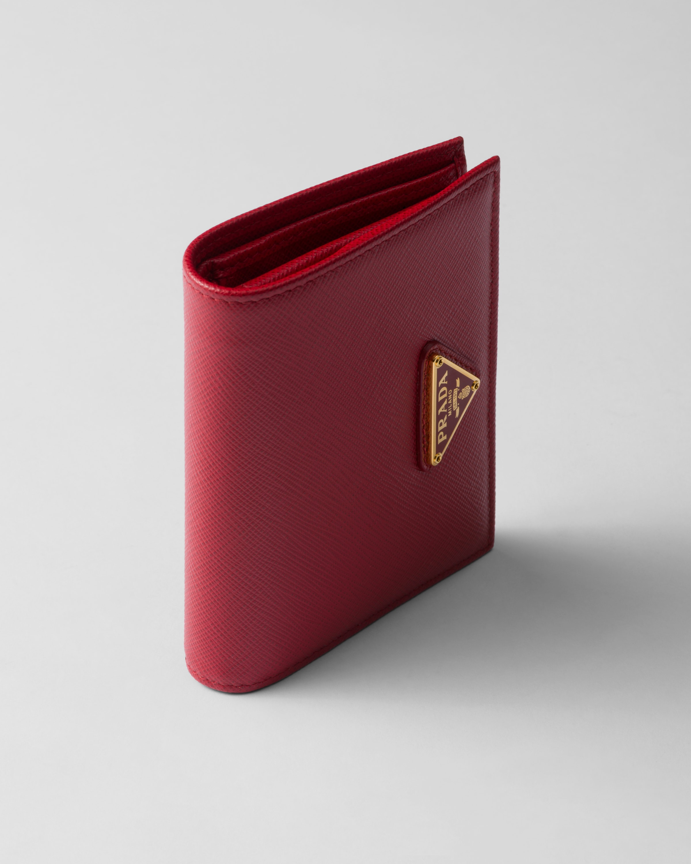 レッド サフィアーノトライアングル 財布 | PRADA
