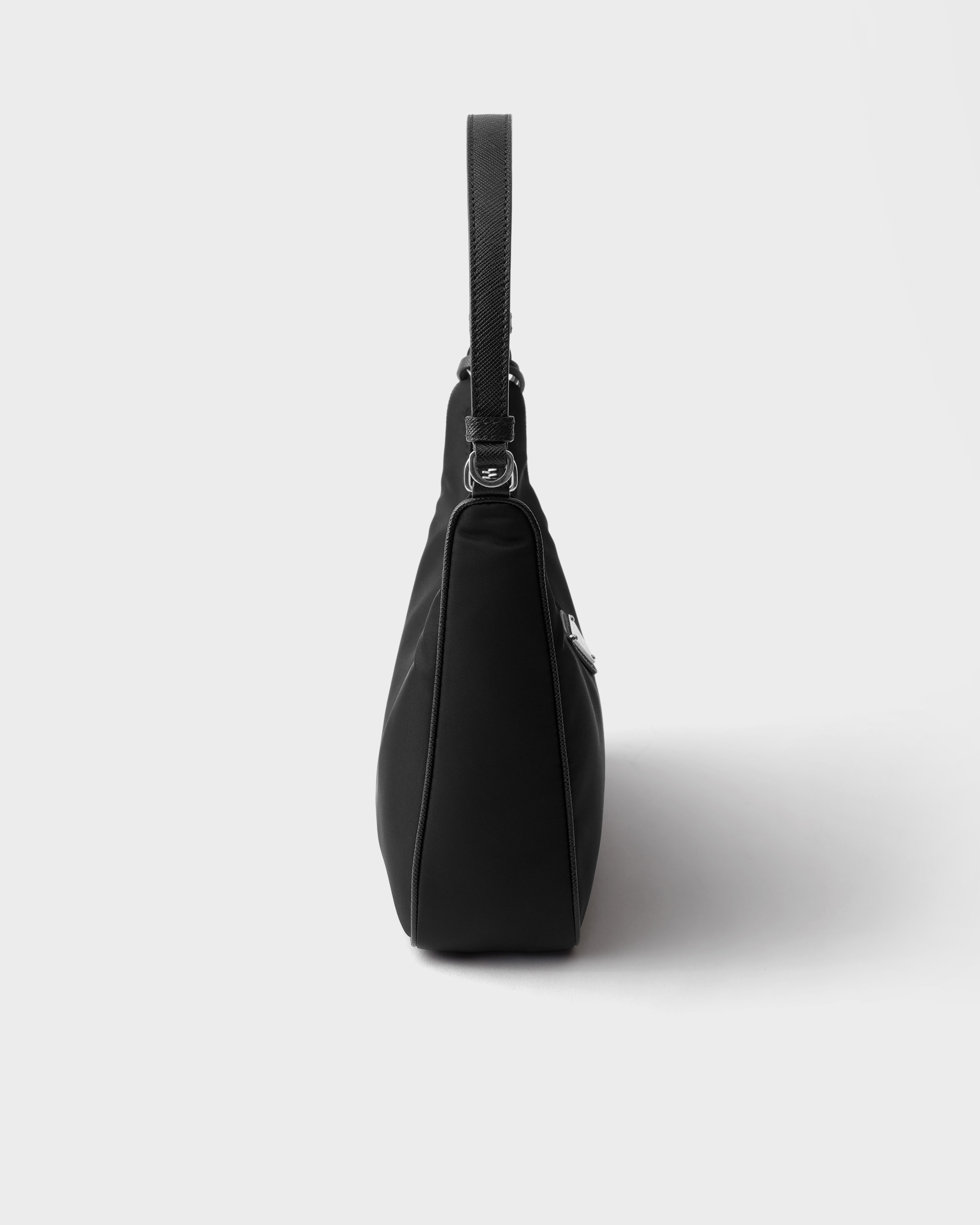 ブラック プラダ Re-edition 2005 Re-nylon ミニバッグ | PRADA