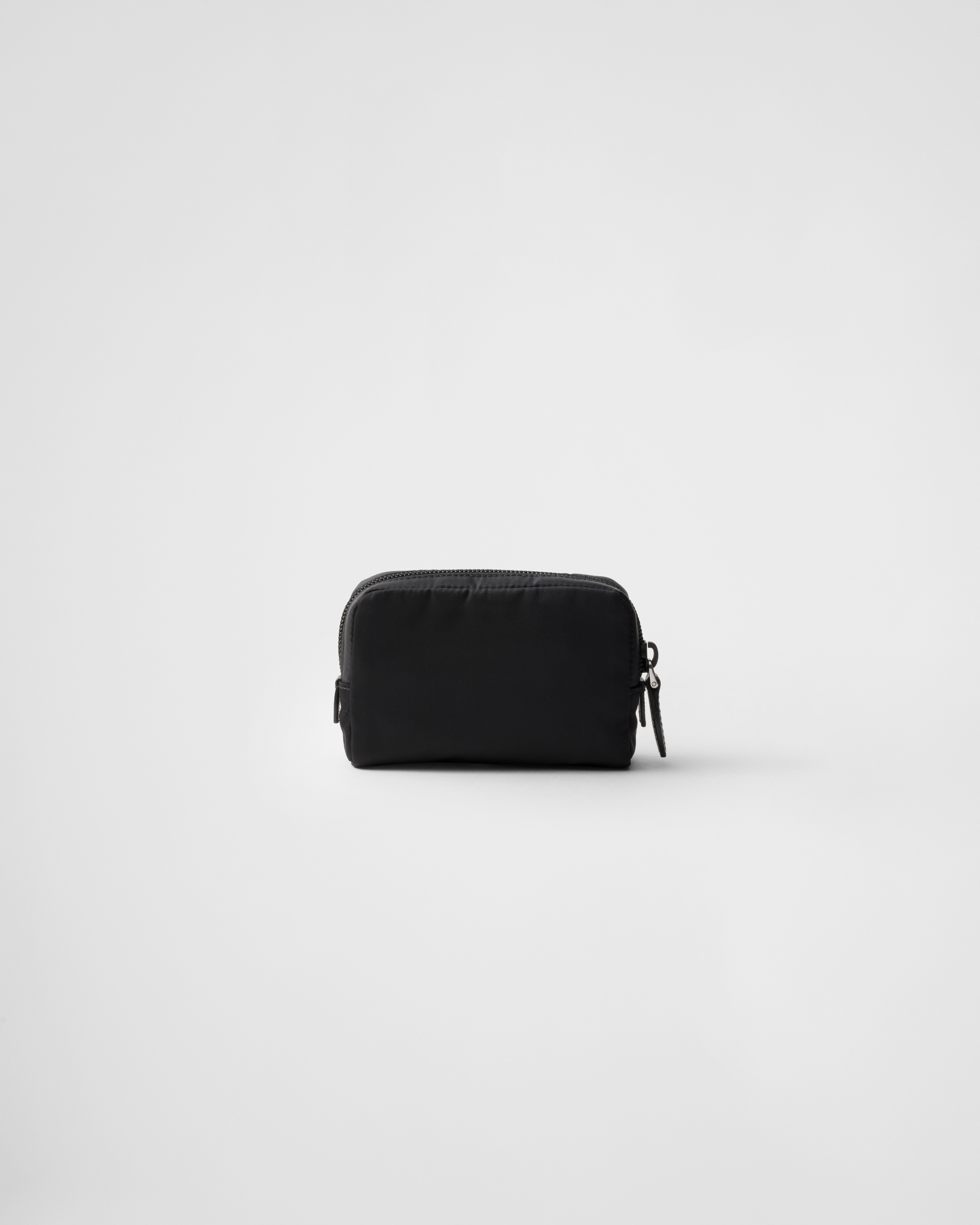 PRADA＊Re-Nylon ポーチ チェーン ハンドル トライアングルロゴ Re-Nylon ポーチ (PRADA