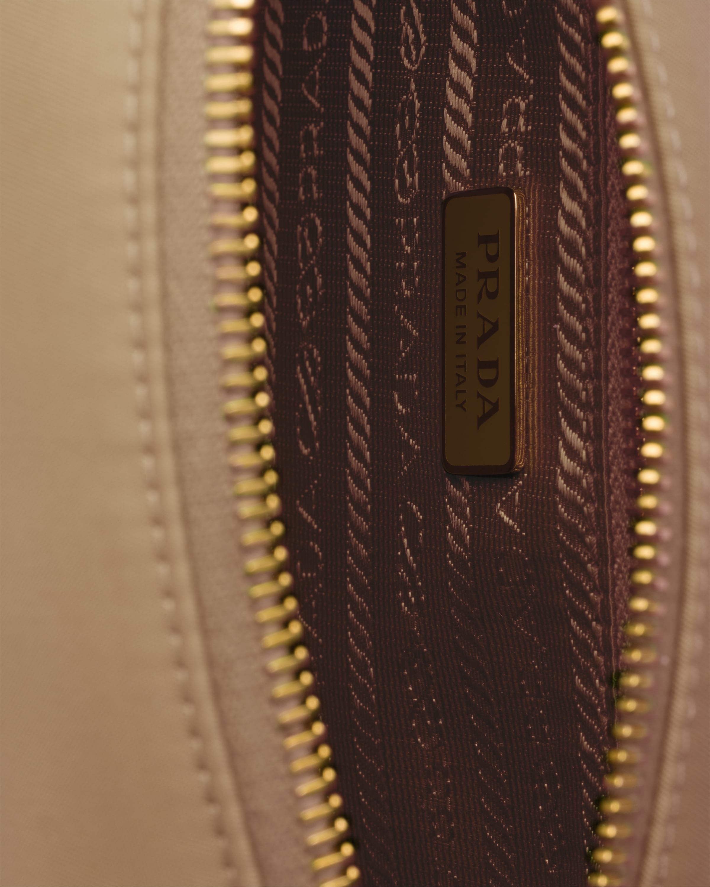 Pochette en Re-Nylon