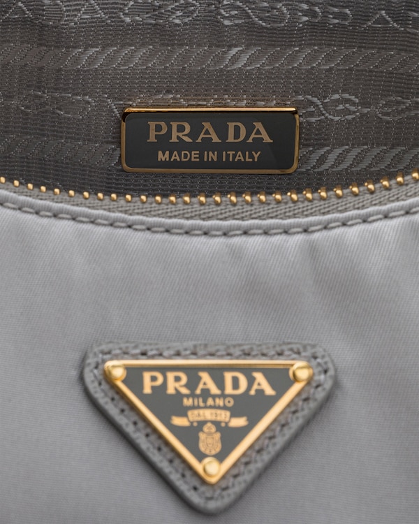 Mini sac Prada Re-Edition 2008 en Re-Nylon - Gris Nuage Mini sac Prada Re-Edition 2008 en Re-Nylon - Gris Nuage