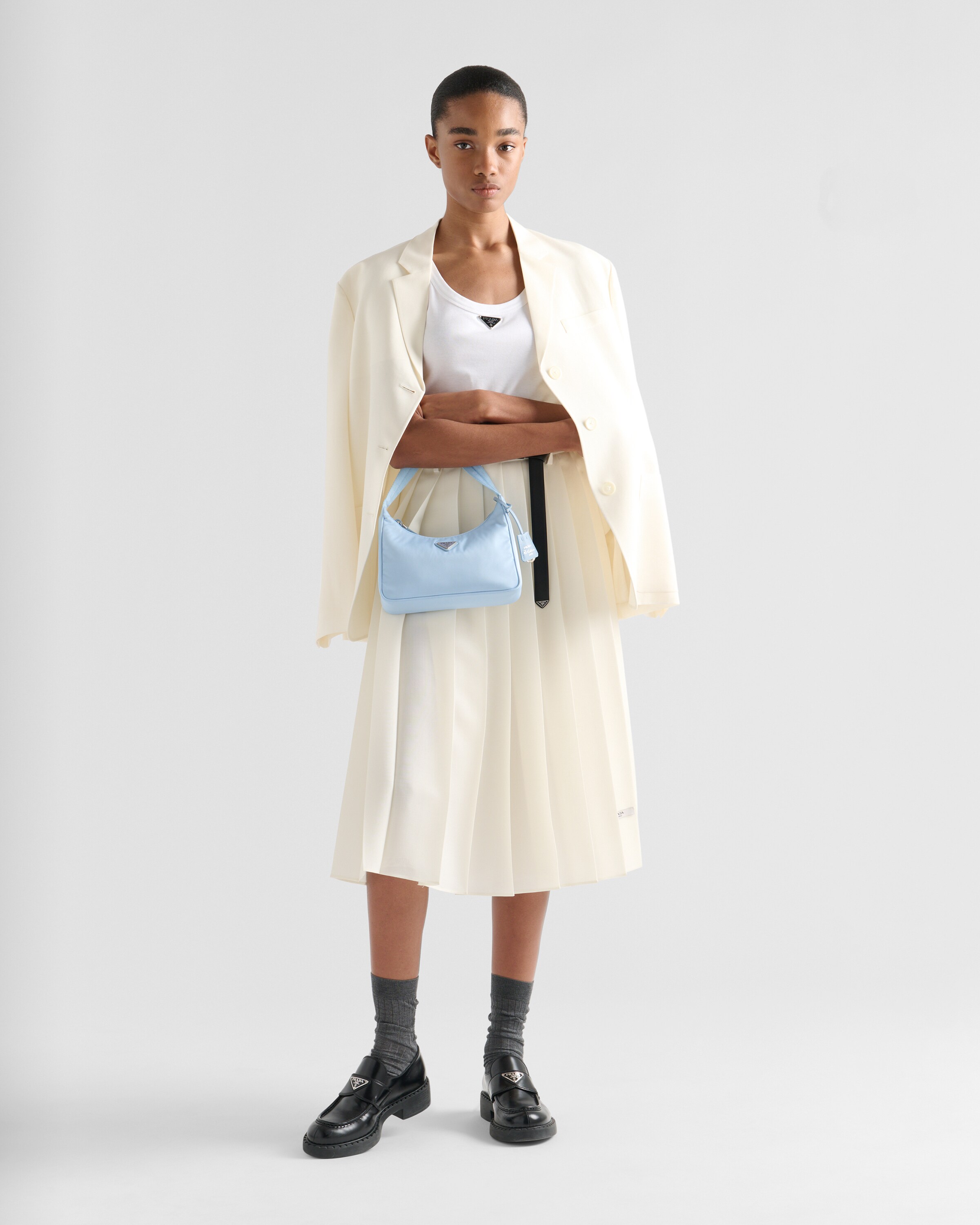 Prada حقيبة Re\u002Dedition 2000 من قماش Re\u002DNylon بحجم صغير 2