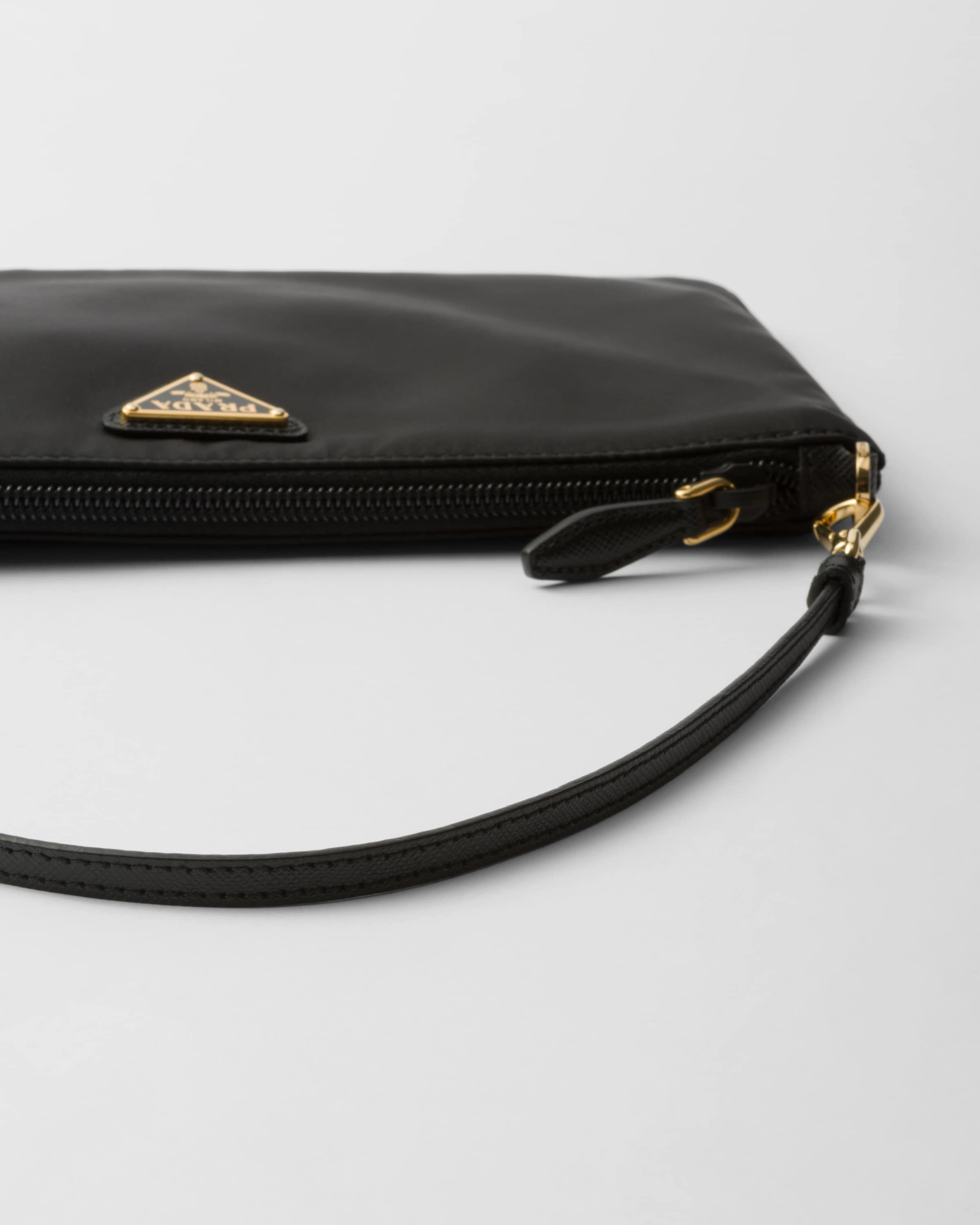 My character nylon pouch shop