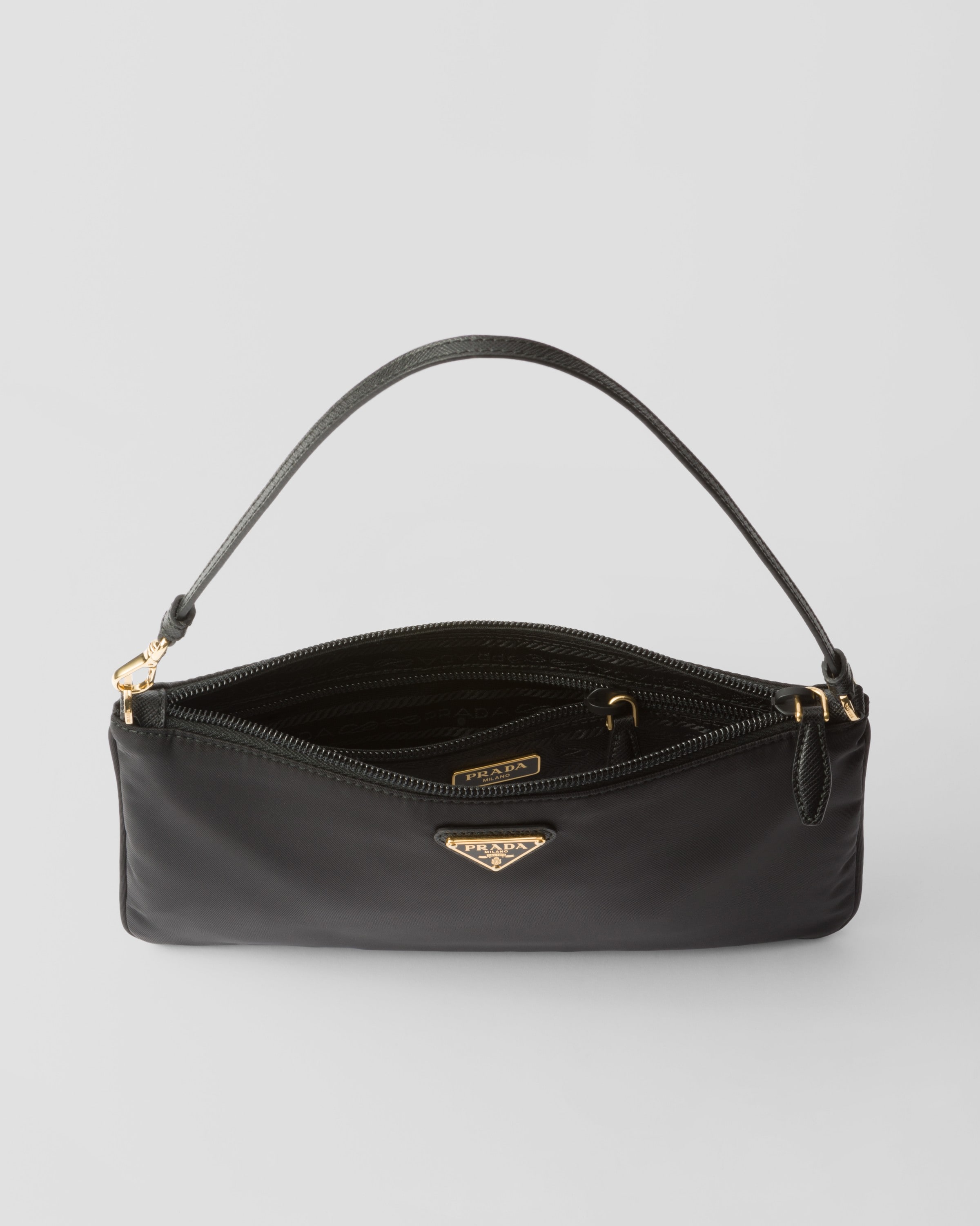 Mini Bag aus Re-Nylon