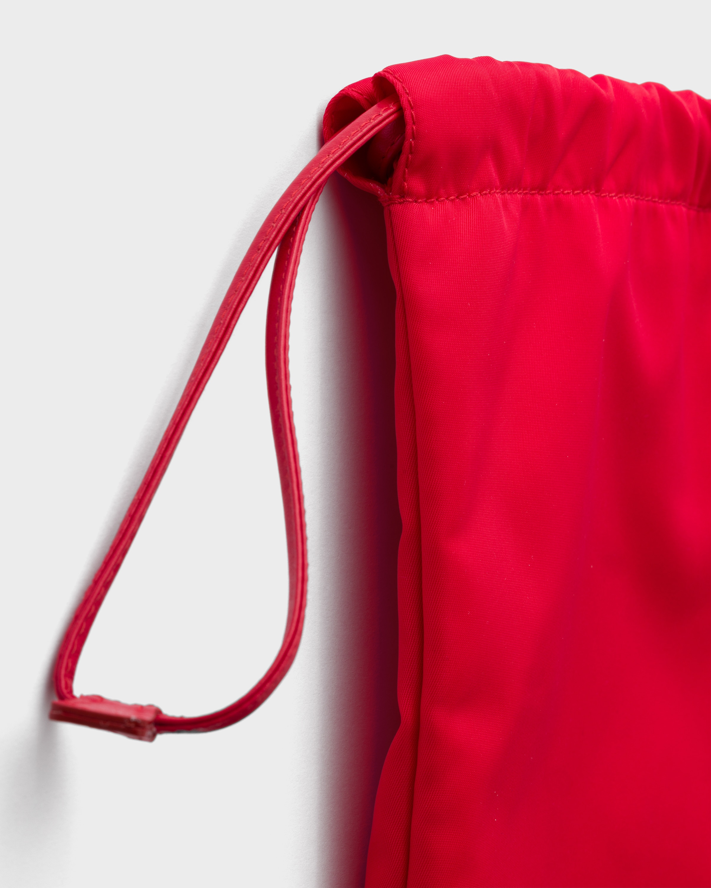 PRADA プラダ ポーチ レッド バック A130 レッド プラダ ウィッシュ Re-nylon ポーチ | PRADA - 日本