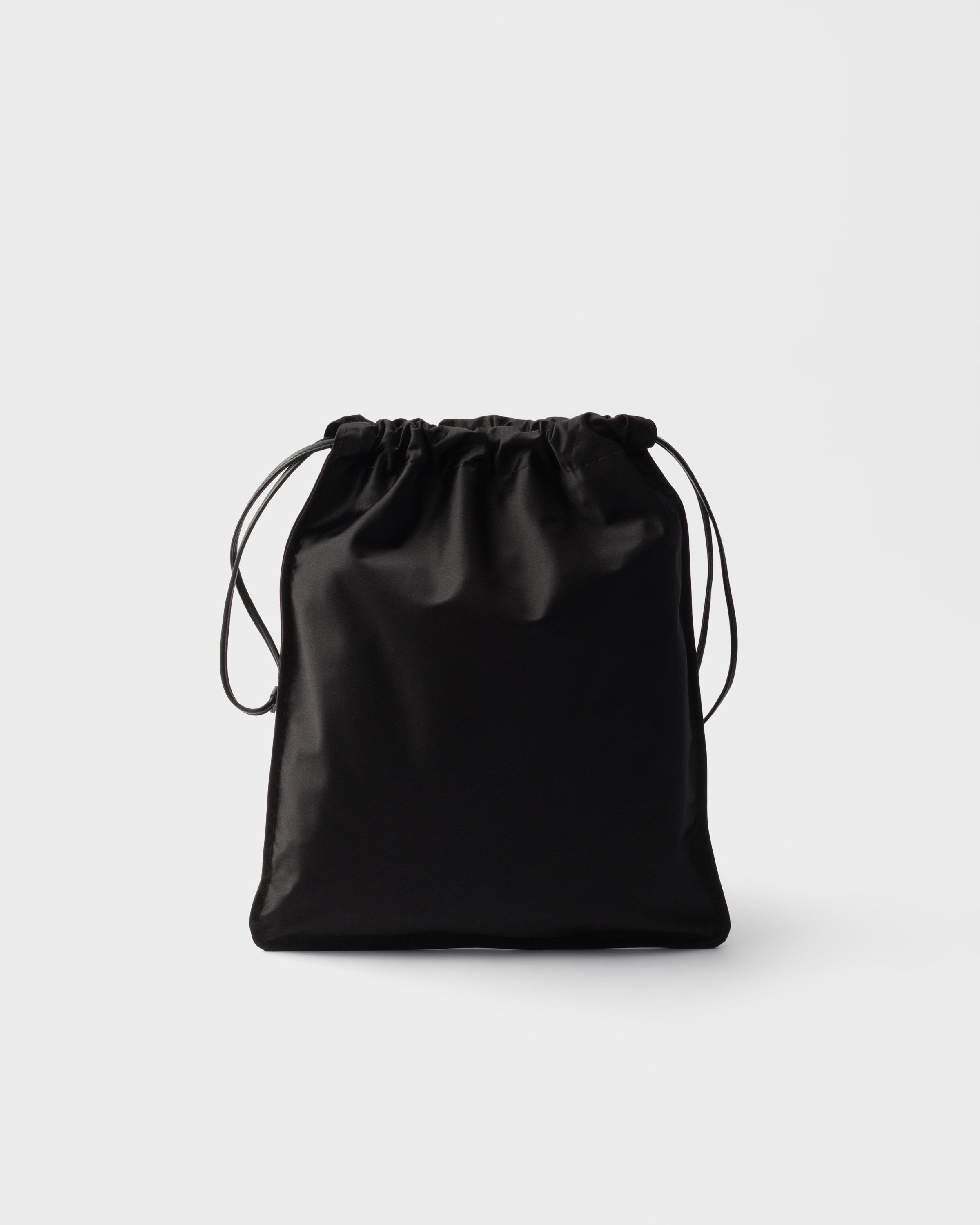 【値下げ】PRADA ブラックキャンバスポーチ Prada Re-Nylon Pouch | Saks Fifth Avenue