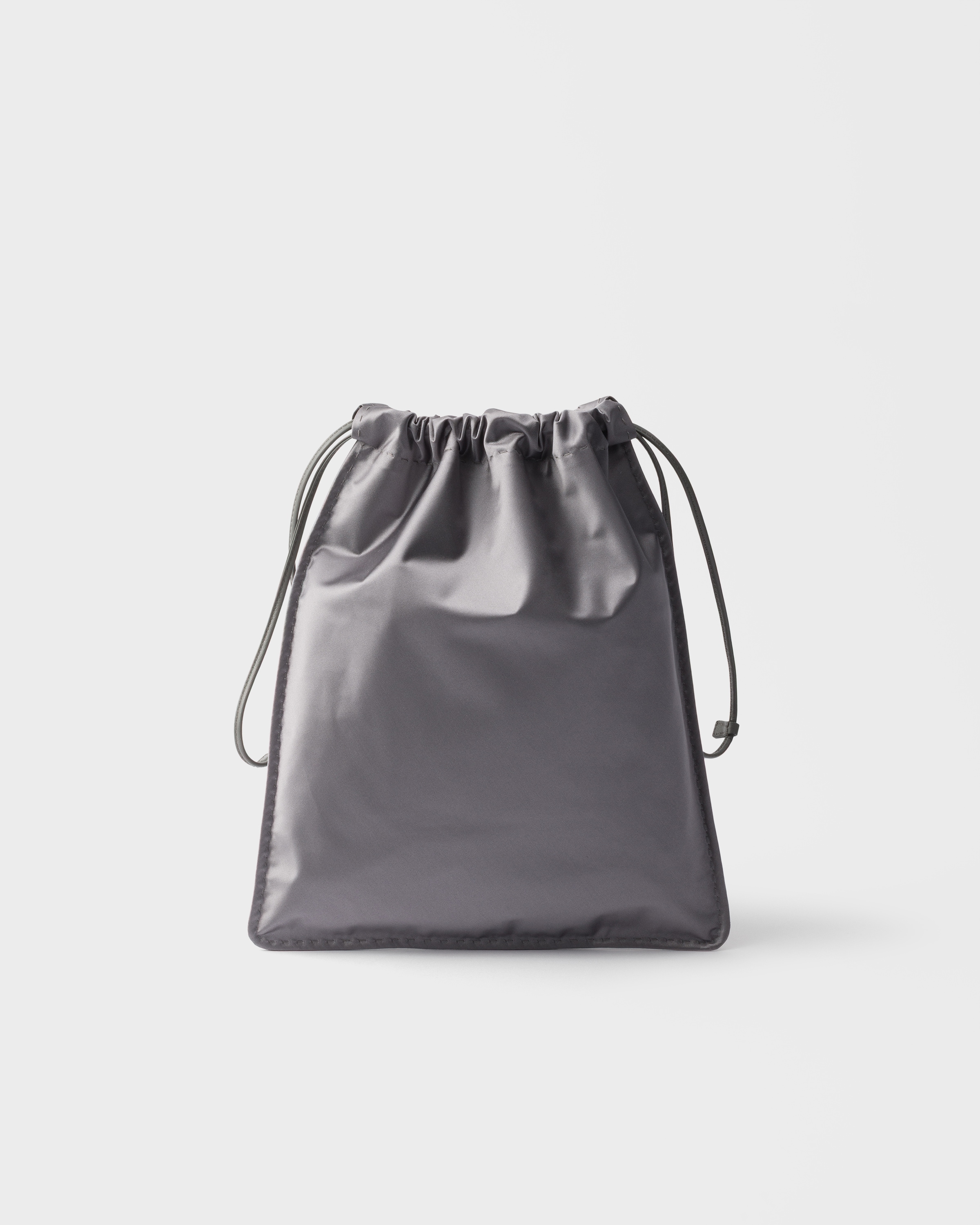 ヘマタイト プラダ ウィッシュ シルクダッチェス ポーチ | PRADA