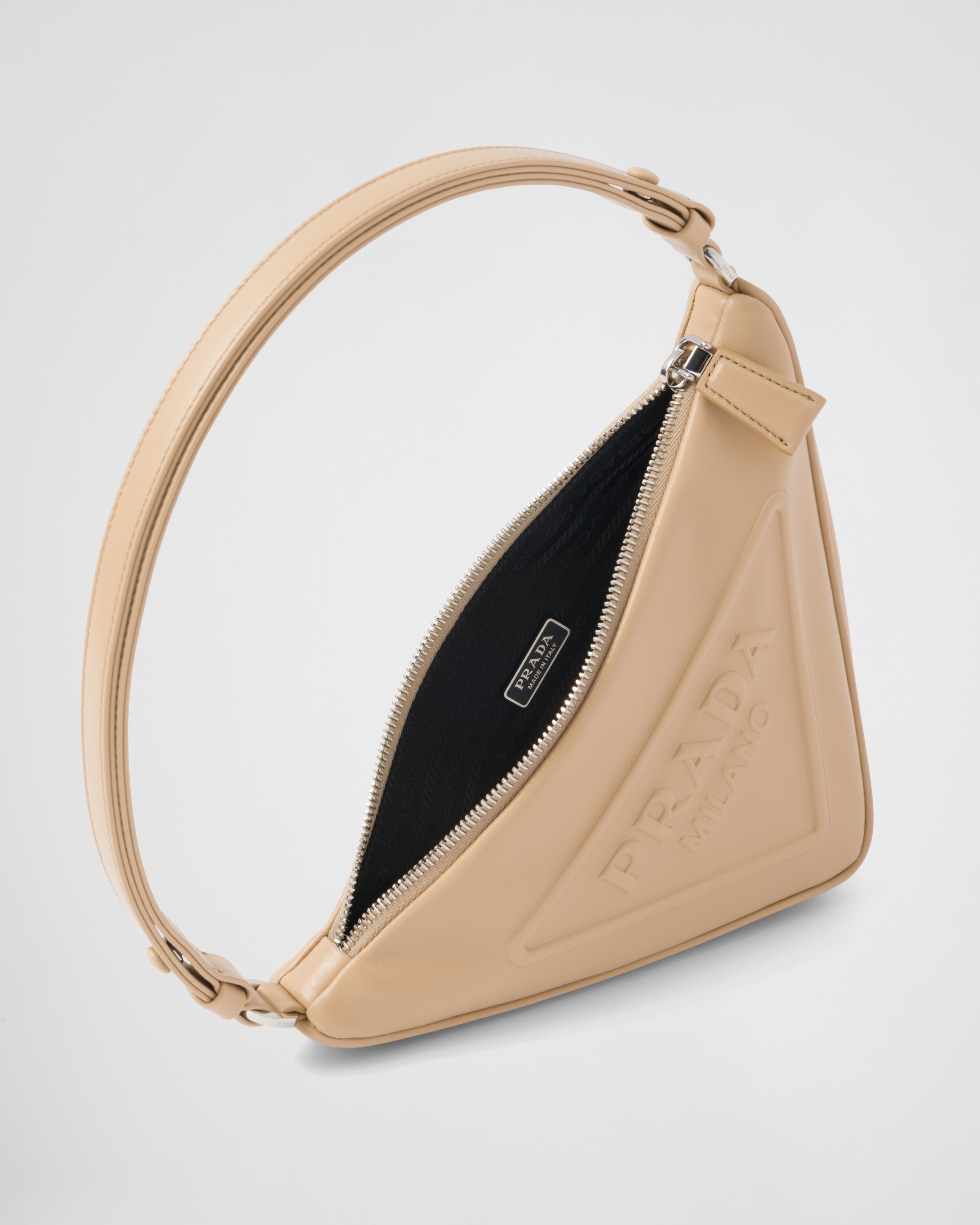 Prada Pochette Prada Triangle en cuir 5