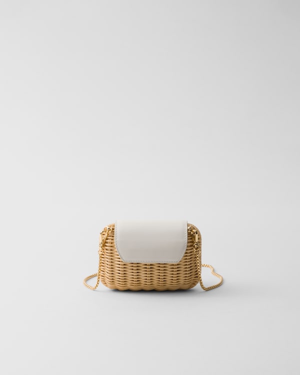 Minibolso de piel y mimbre Minibolso de piel y mimbre