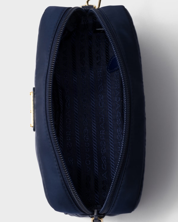 Pouch pequeño de Re-Nylon - Azuláltico Pouch pequeño de Re-Nylon - Azuláltico