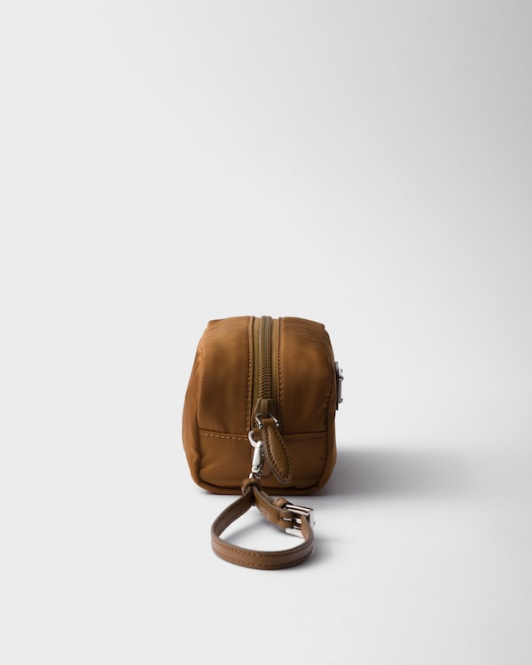 Mini Pouch aus Re-Nylon - Brandy Mini Pouch aus Re-Nylon - Brandy