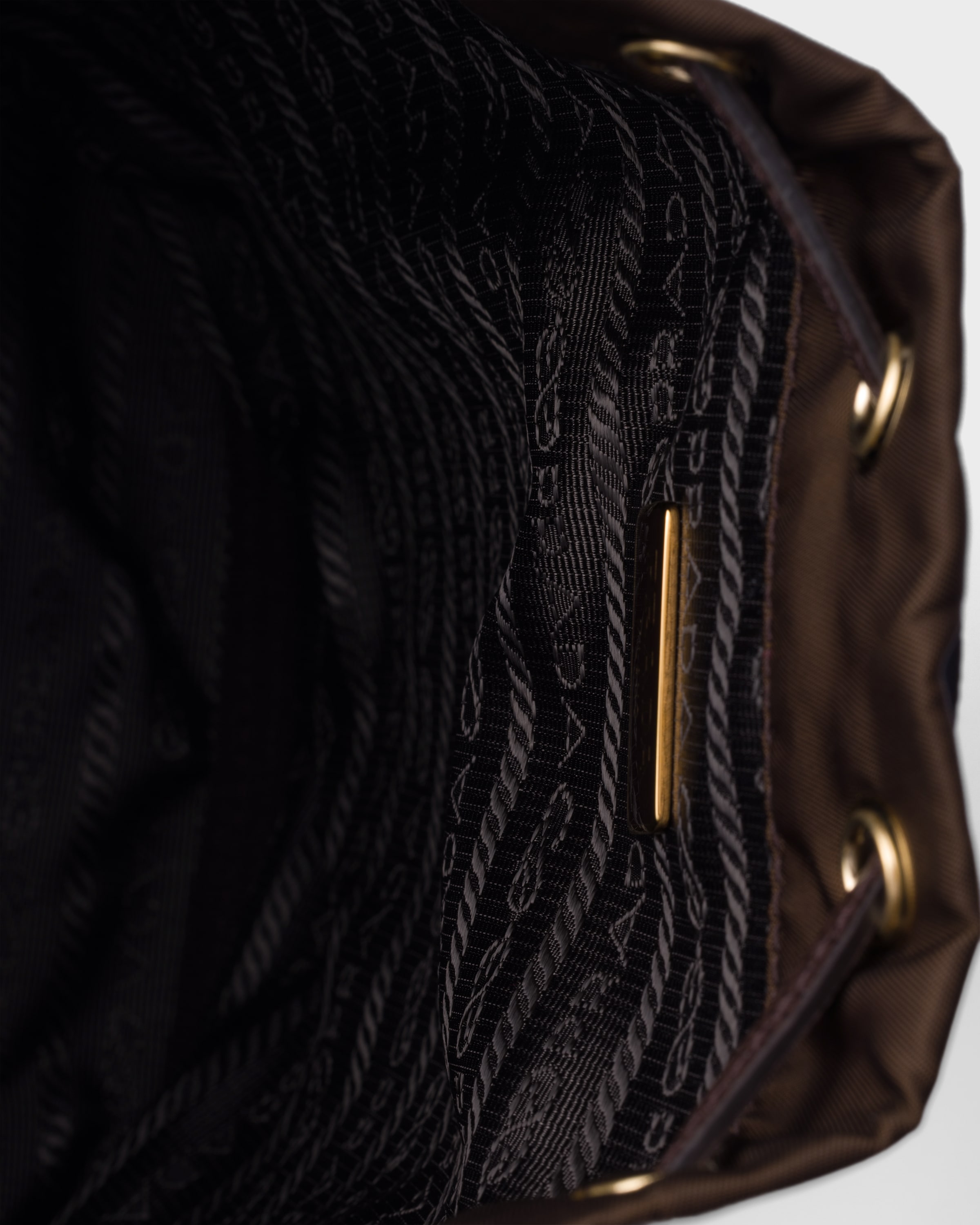 Re-Nylon pouch