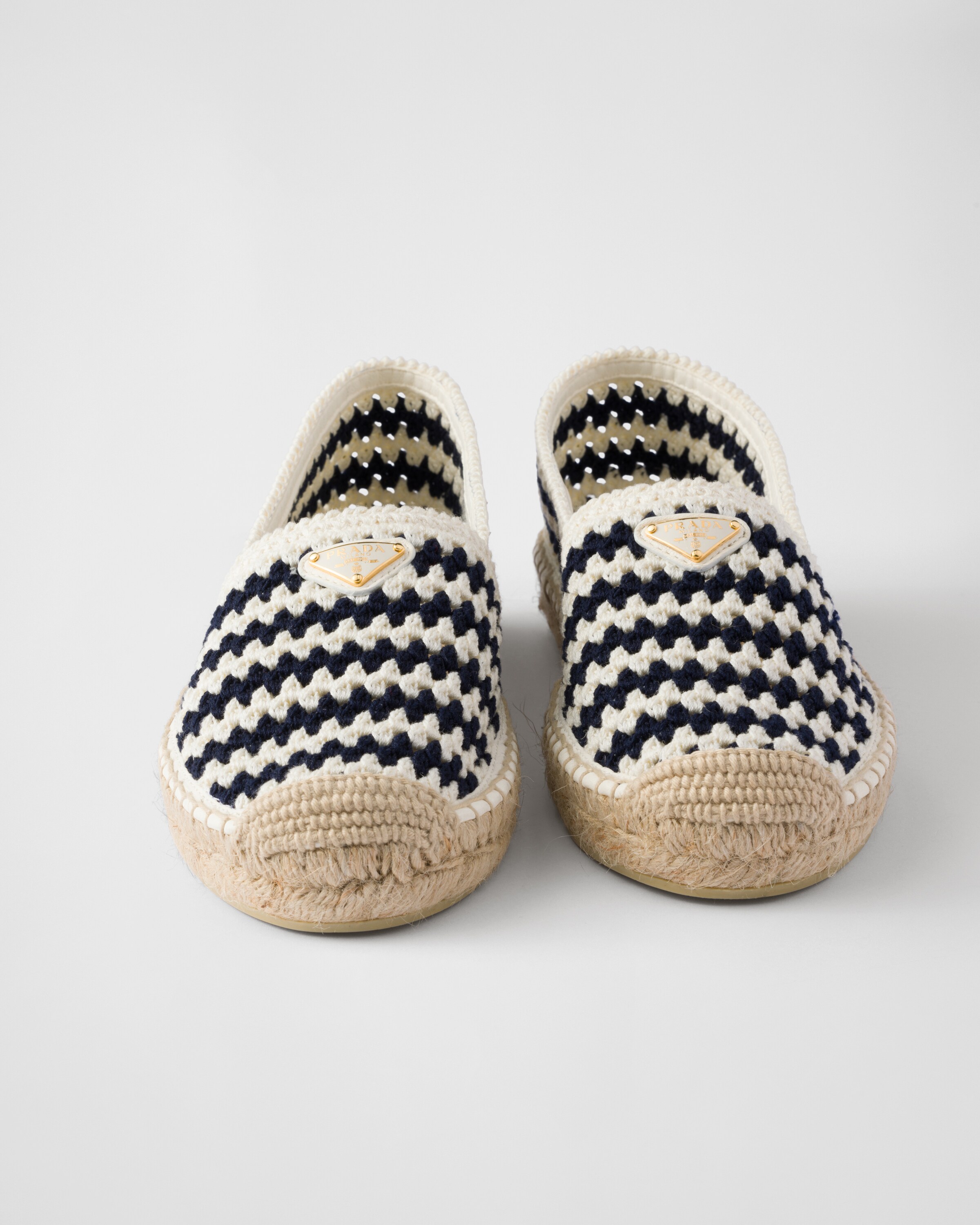 サンダル・ミュール PRADA Two-Tone Crochet Espadrilles Navy Crochet Espadrilles | PRADA
