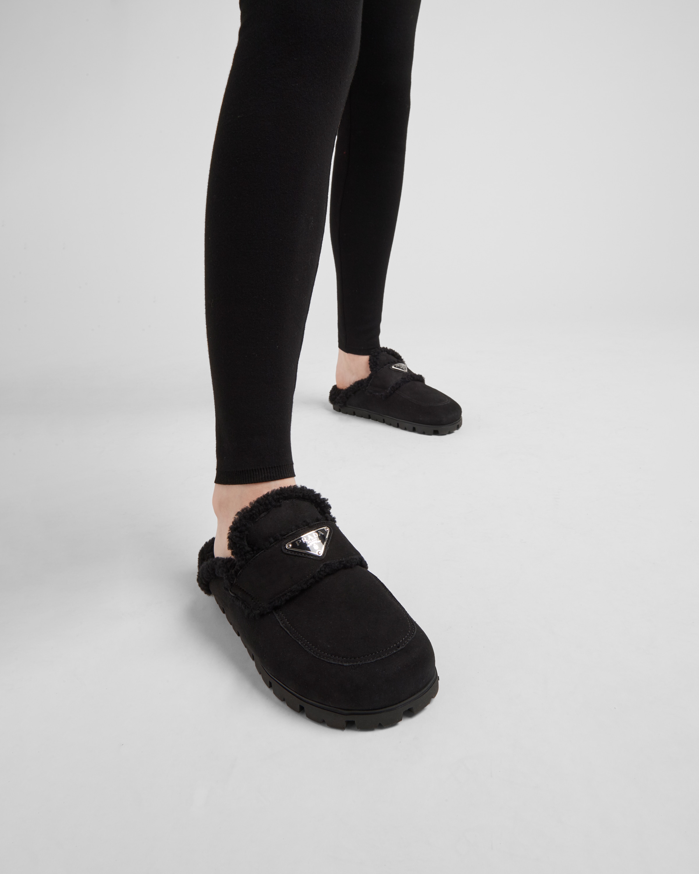 Vervloekt Worden Surichinmoi Black Shearling Slippers | PRADA