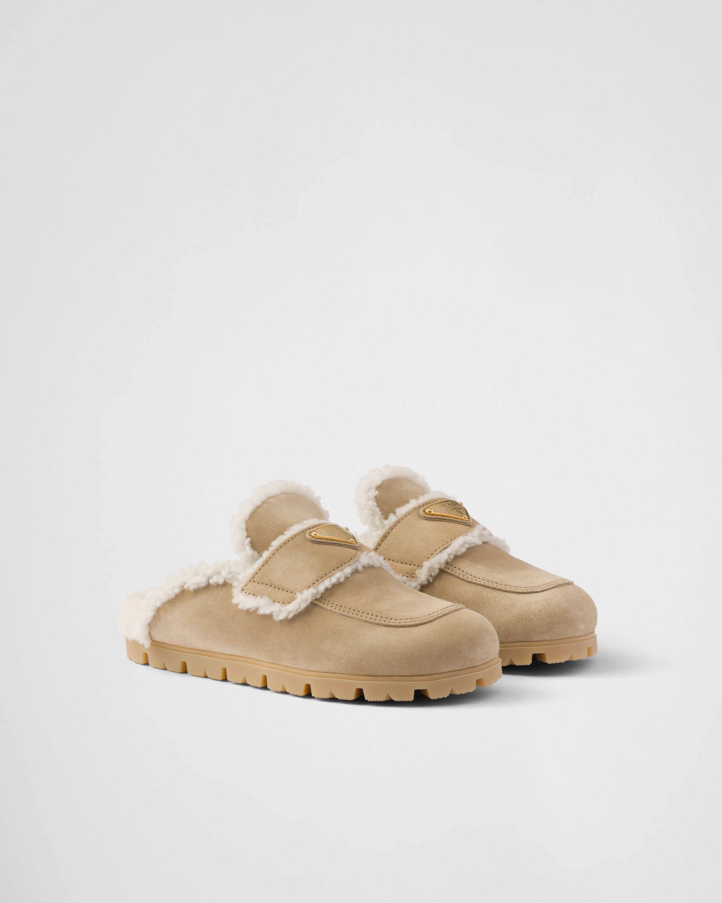 Prada Slipper Aus Wildleder Und Lammfell In Ecru