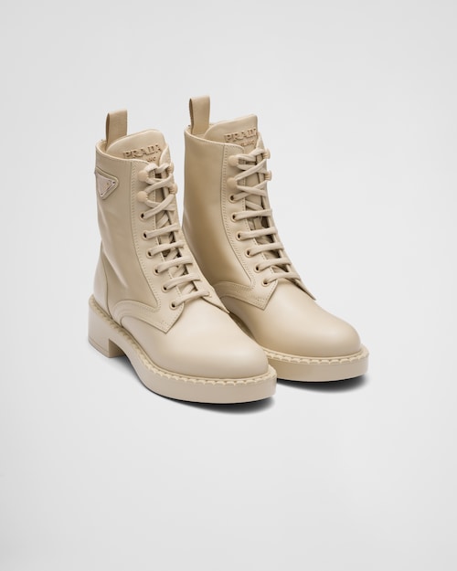Prada Bottes en cuir brossé et Re-Nylon 1
