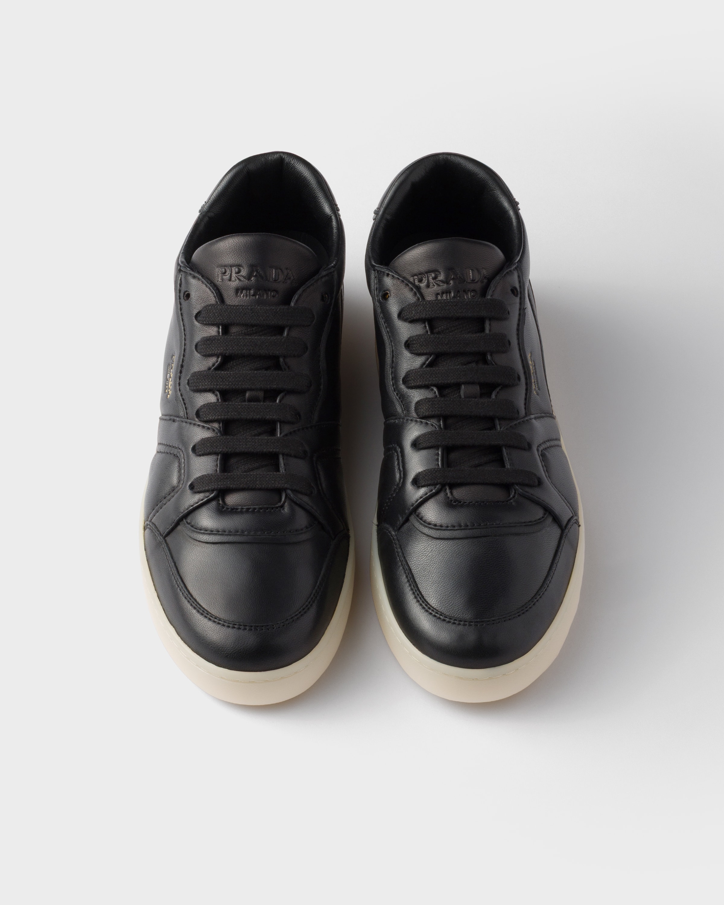 ブラック ナッパレザー スニーカー | PRADA