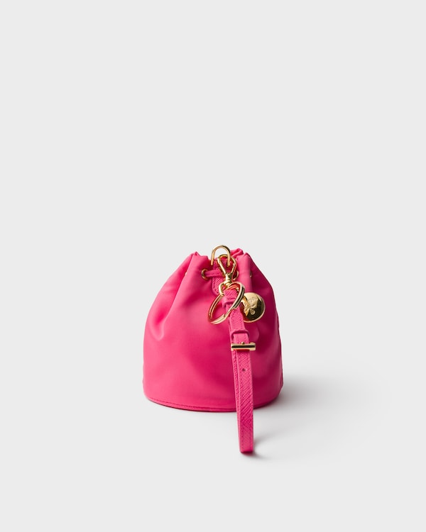 سلسلة مفاتيح بحلية متدلية صغيرة من قماش نايلون معاد تدويره - زهري عود الريح سلسلة مفاتيح بحلية متدلية صغيرة من قماش نايلون معاد تدويره - زهري عود الريح