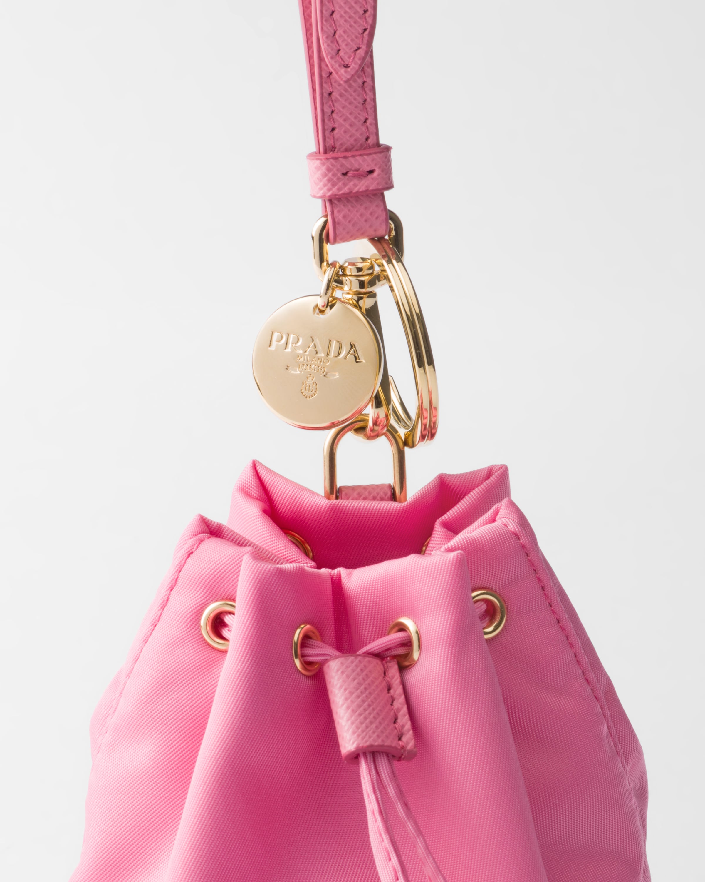 ピンク ミニアイコン Re-Nylon バッグチャーム | PRADA