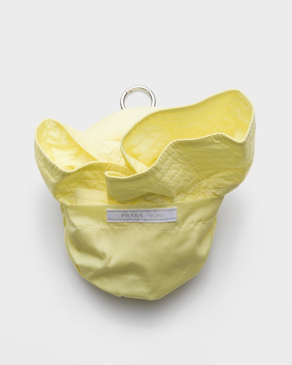 パッカブル 式Re-Nylonハット付ペンダント - ダフォディル パッカブル 式Re-Nylonハット付ペンダント - ダフォディル