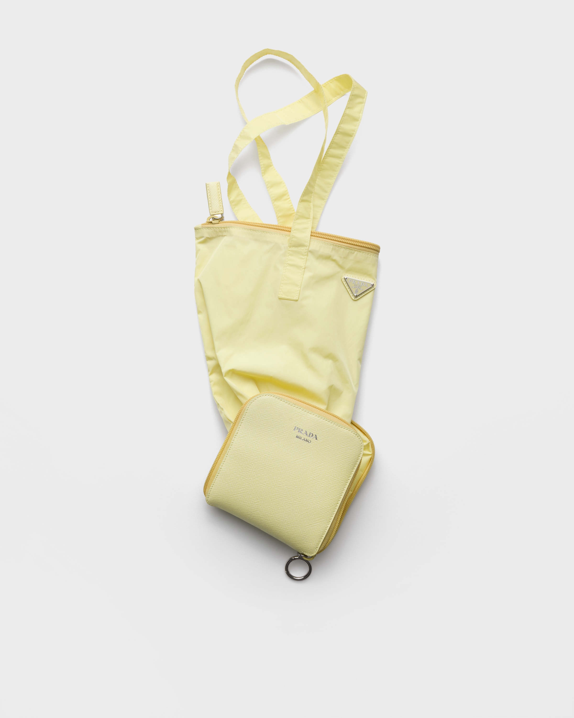ダフォディル サフィアーノレザー ペンダント付 Re-Nylon トートバッグ