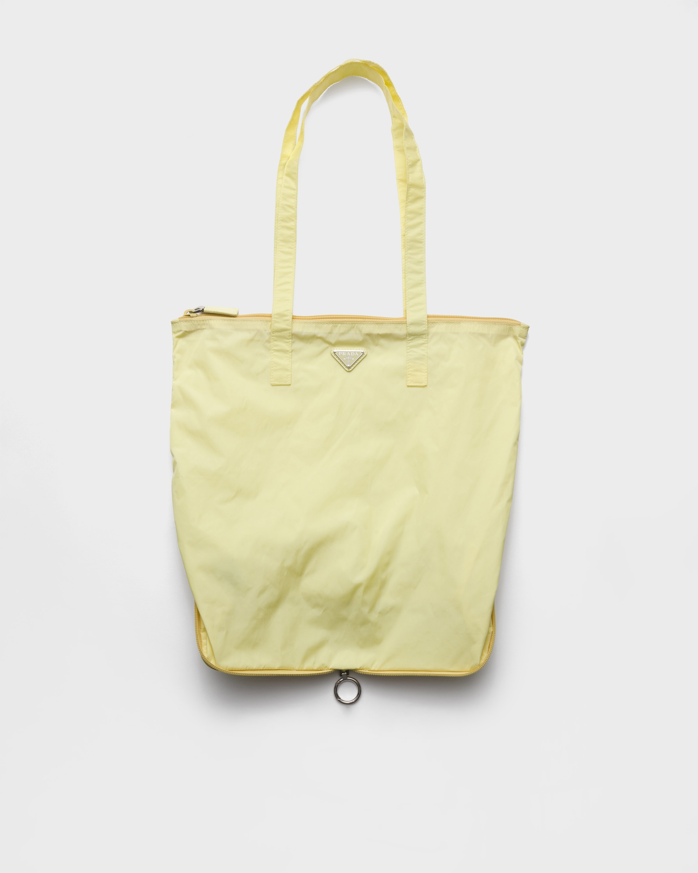 ダフォディル Saffiano Leather Pendant With Re-nylon Tote Bag | PRADA