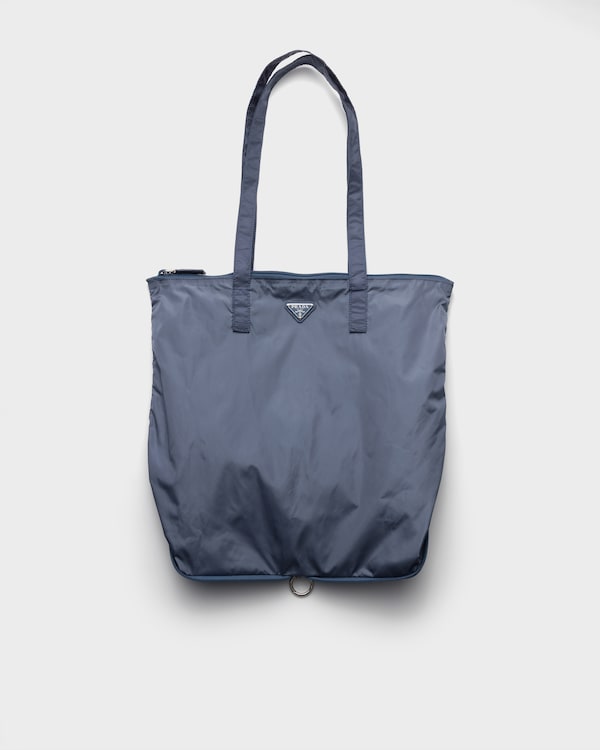 サフィアーノレザー ペンダント付 Re-Nylon トートバッグ - アビエーションブルー サフィアーノレザー ペンダント付 Re-Nylon トートバッグ - アビエーションブルー