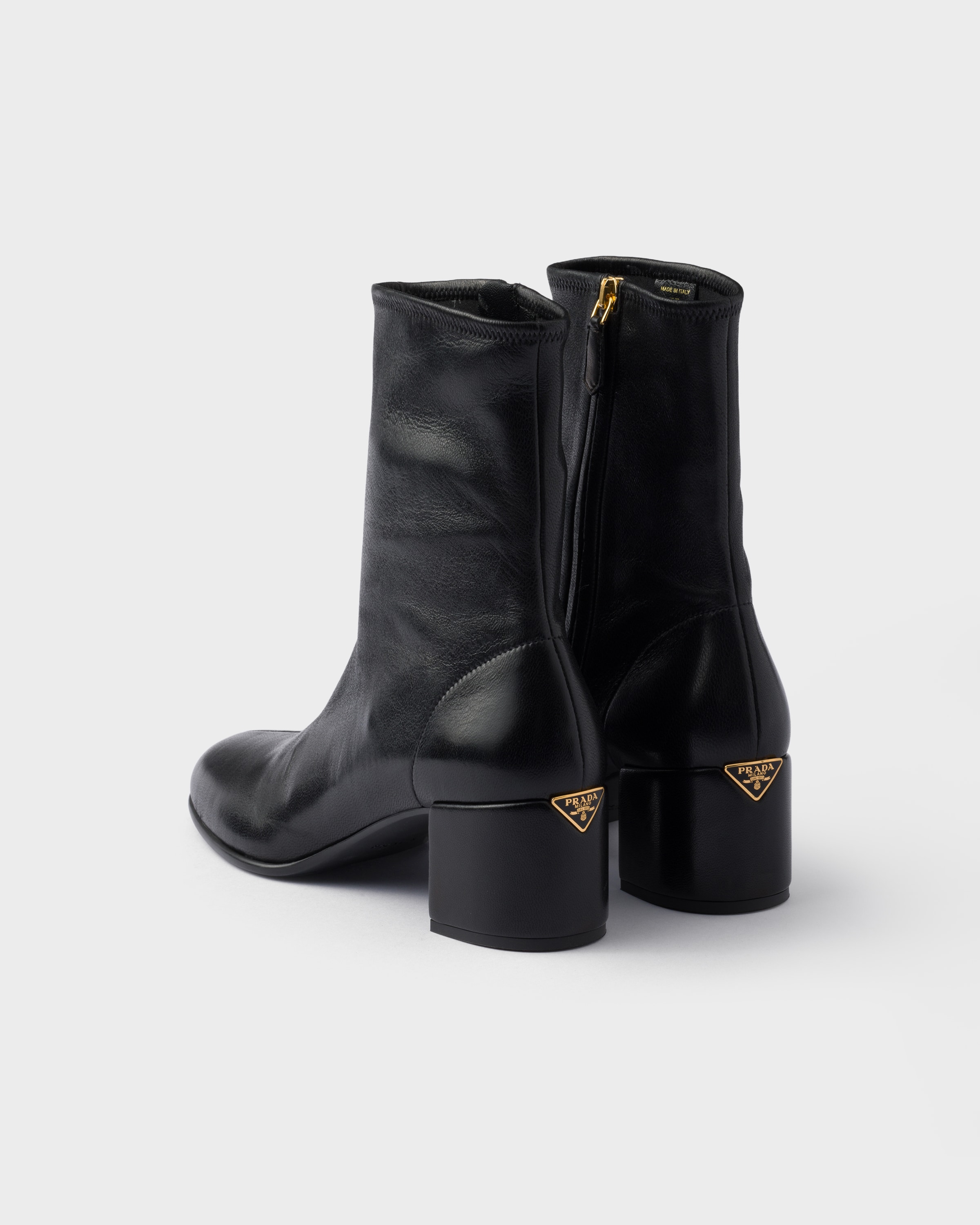 PRADA ブラック ブーティ 239 34 4E2721_OQT_F034C_0041_1200x120