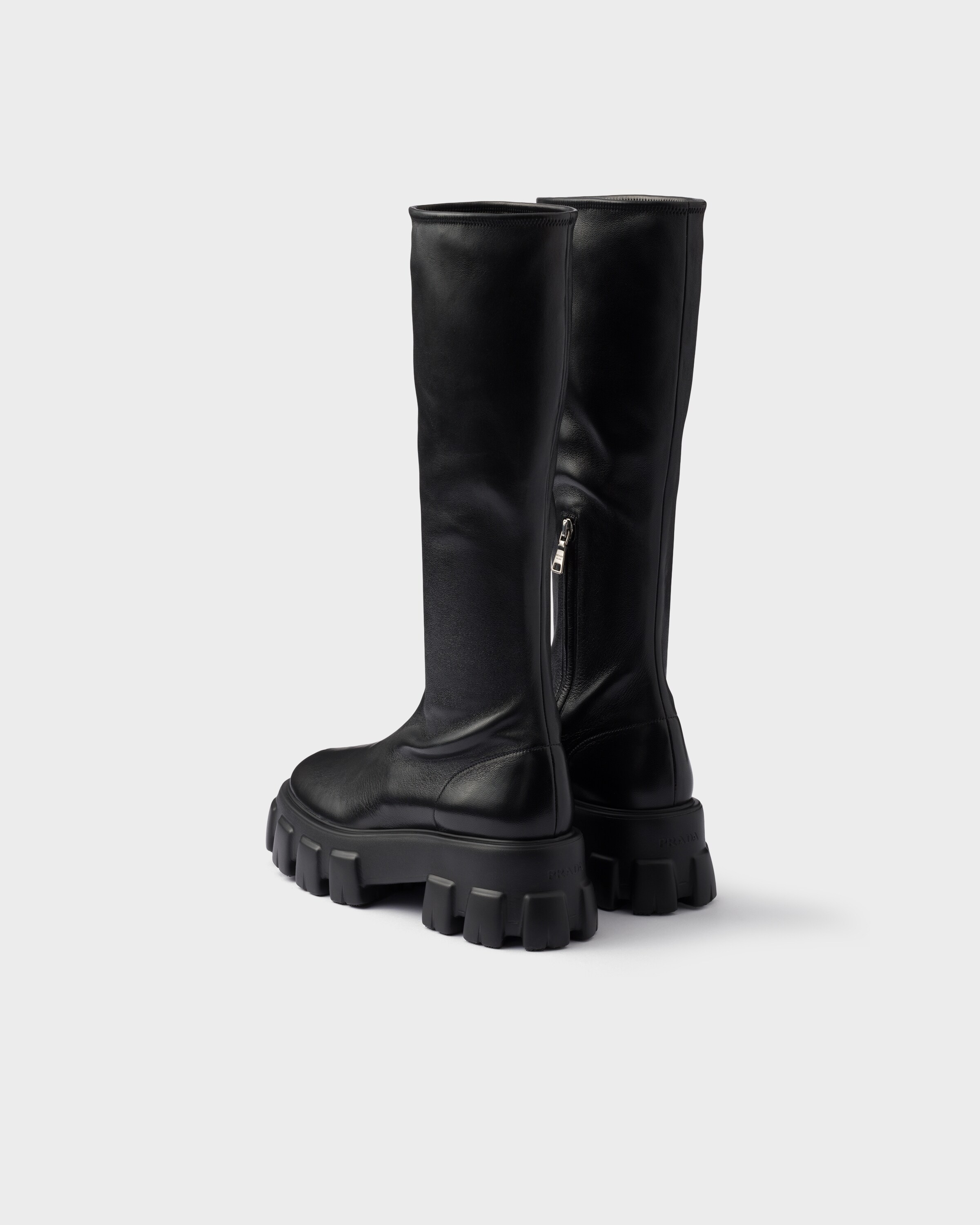 《未使用級》PRADA プラダ モノリス 厚底 ストレッチブーツ 黒系 40 モノリス PRADA(プラダ) ブーツ(メンズ) - 海外通販のBUYMA