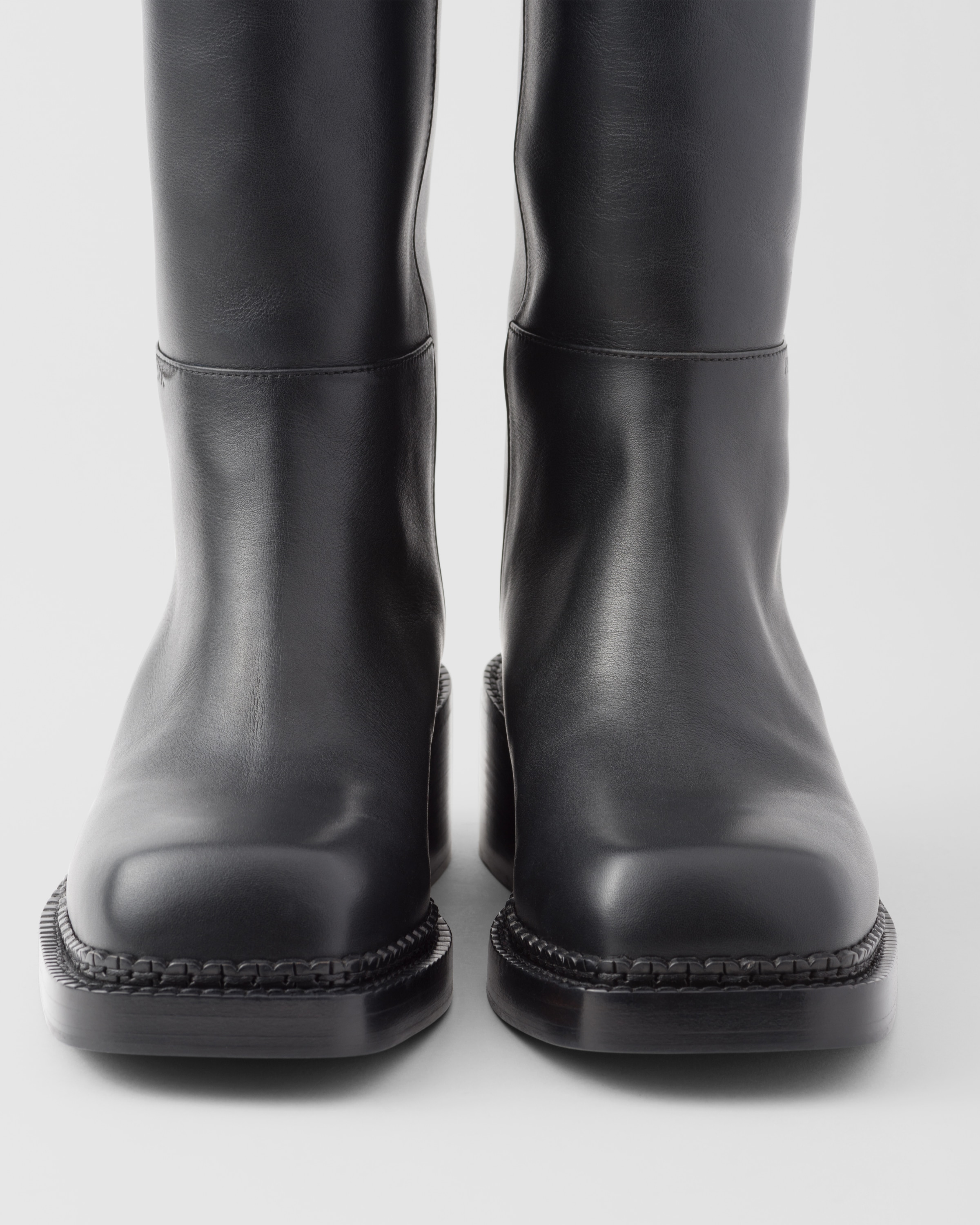 PRADA ブラックレザー Boots Black Leather Boots | PRADA