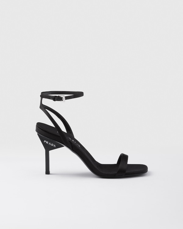 PRA BASIC HIGH-HEELED CRIMSON SATIN