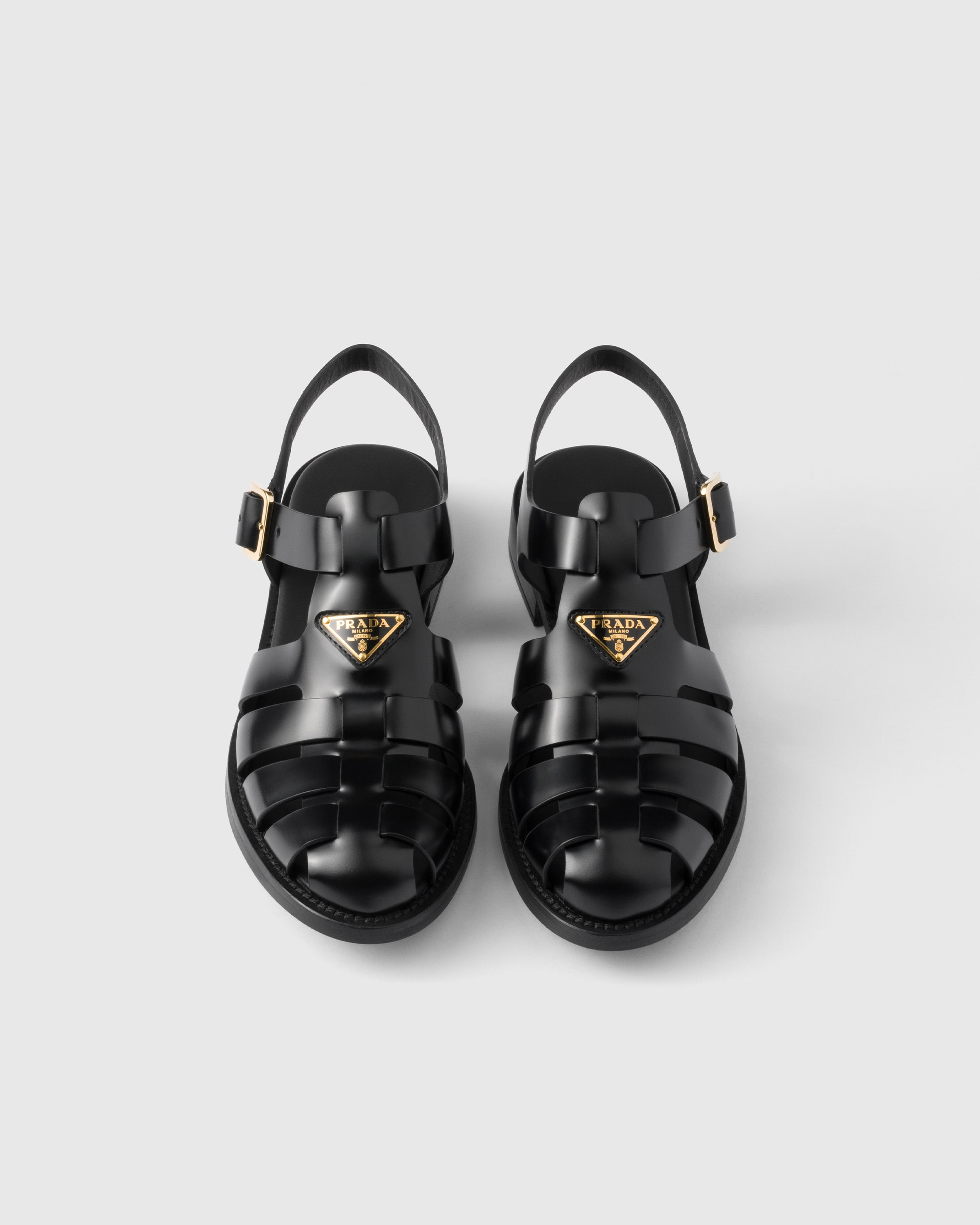 ブラック ブラッシュドレザー フィッシャーマンサンダル | PRADA