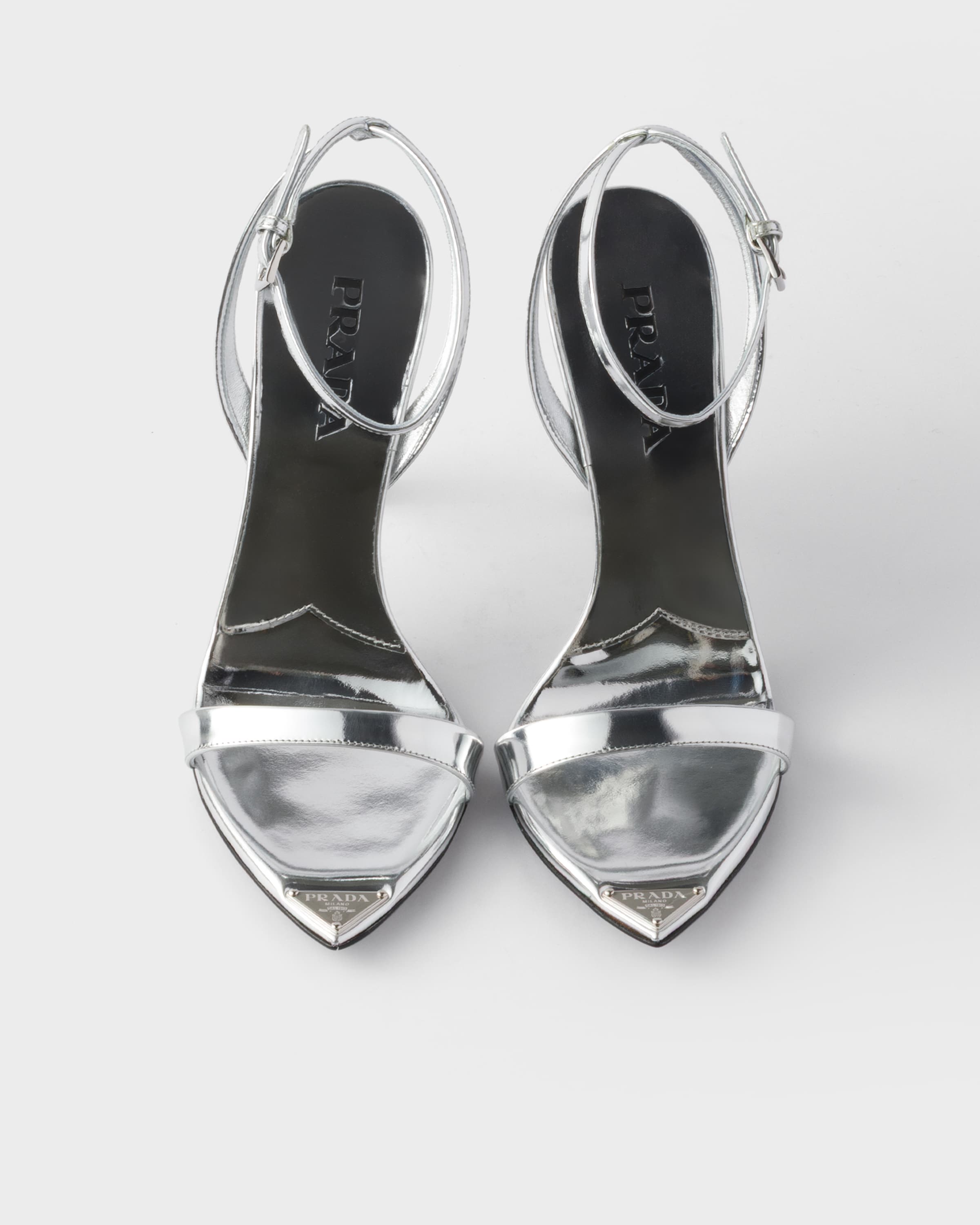 日本未入荷★VIP価格【PRADA】Sandales a talon en cuir Prada - Black Leather Vernice Crisscross Slingback Sandal Sz