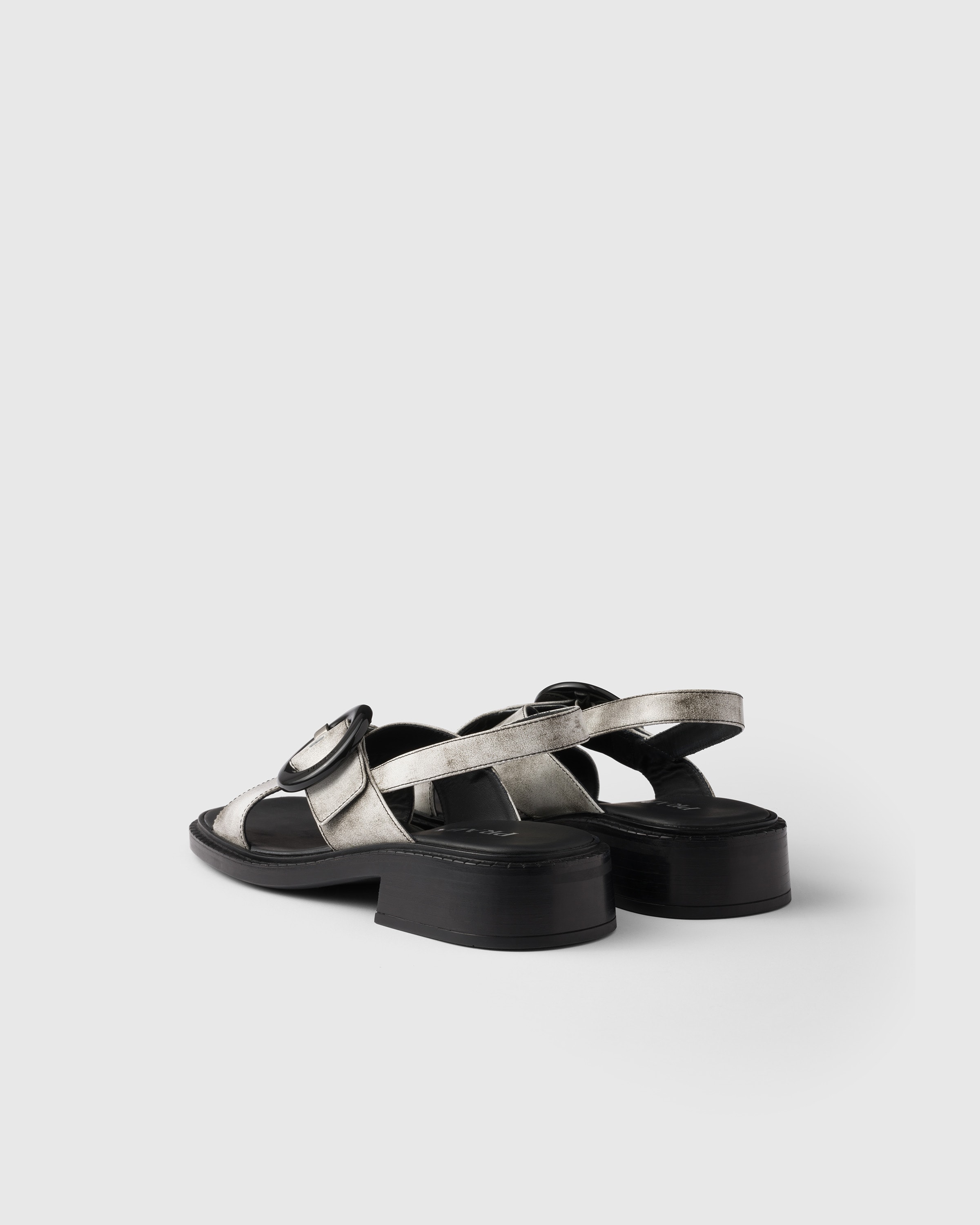 モダン♪◇ボウ Sandal◇PRADA Prada Two Tone T-Strap Bow Detail Sandals in Burgundy Patent