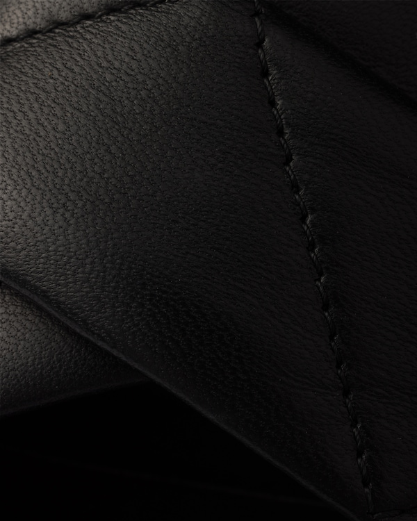 Sandales à plateforme en cuir nappa matelassé Sandales à plateforme en cuir nappa matelassé