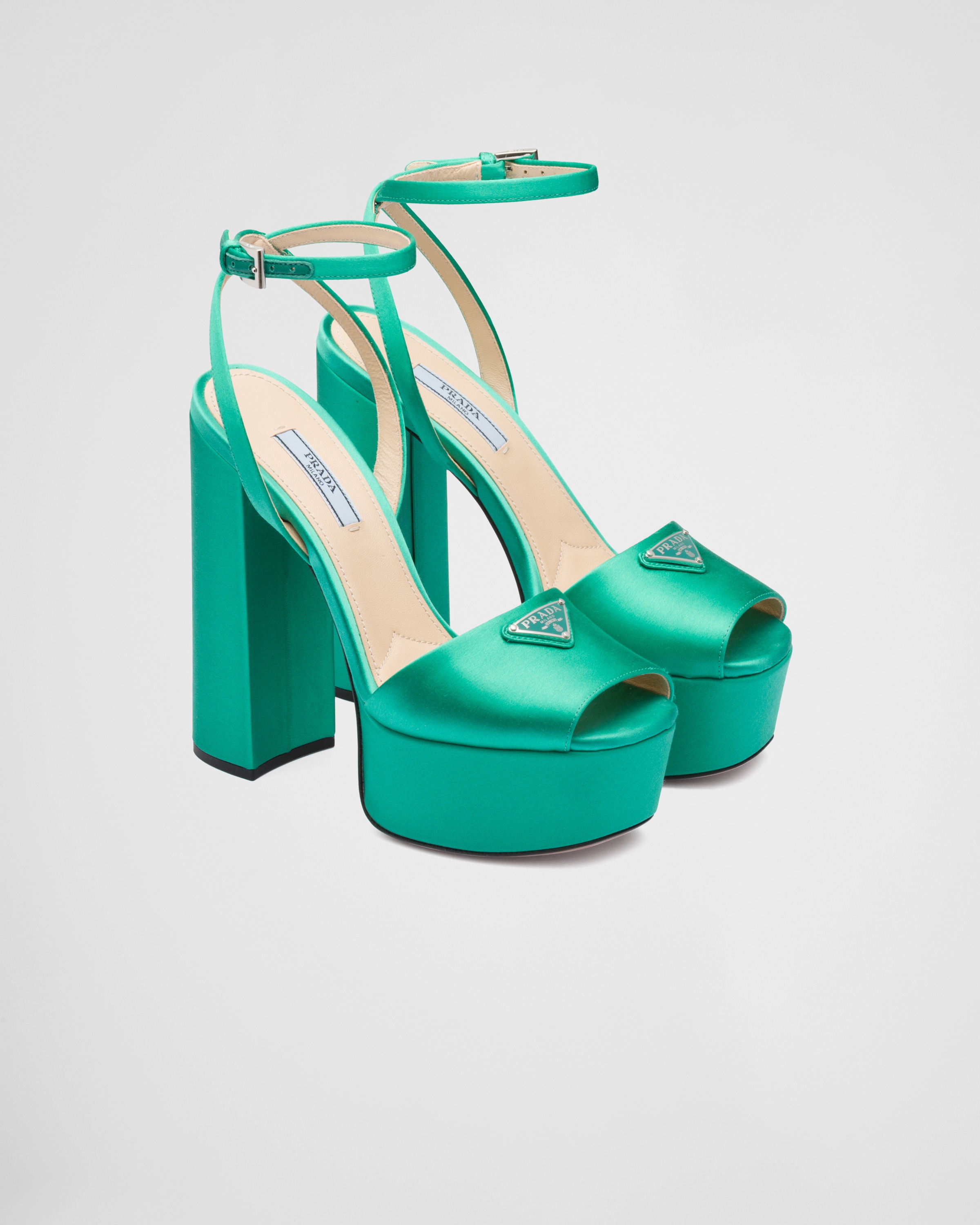 Tacones prada clearance