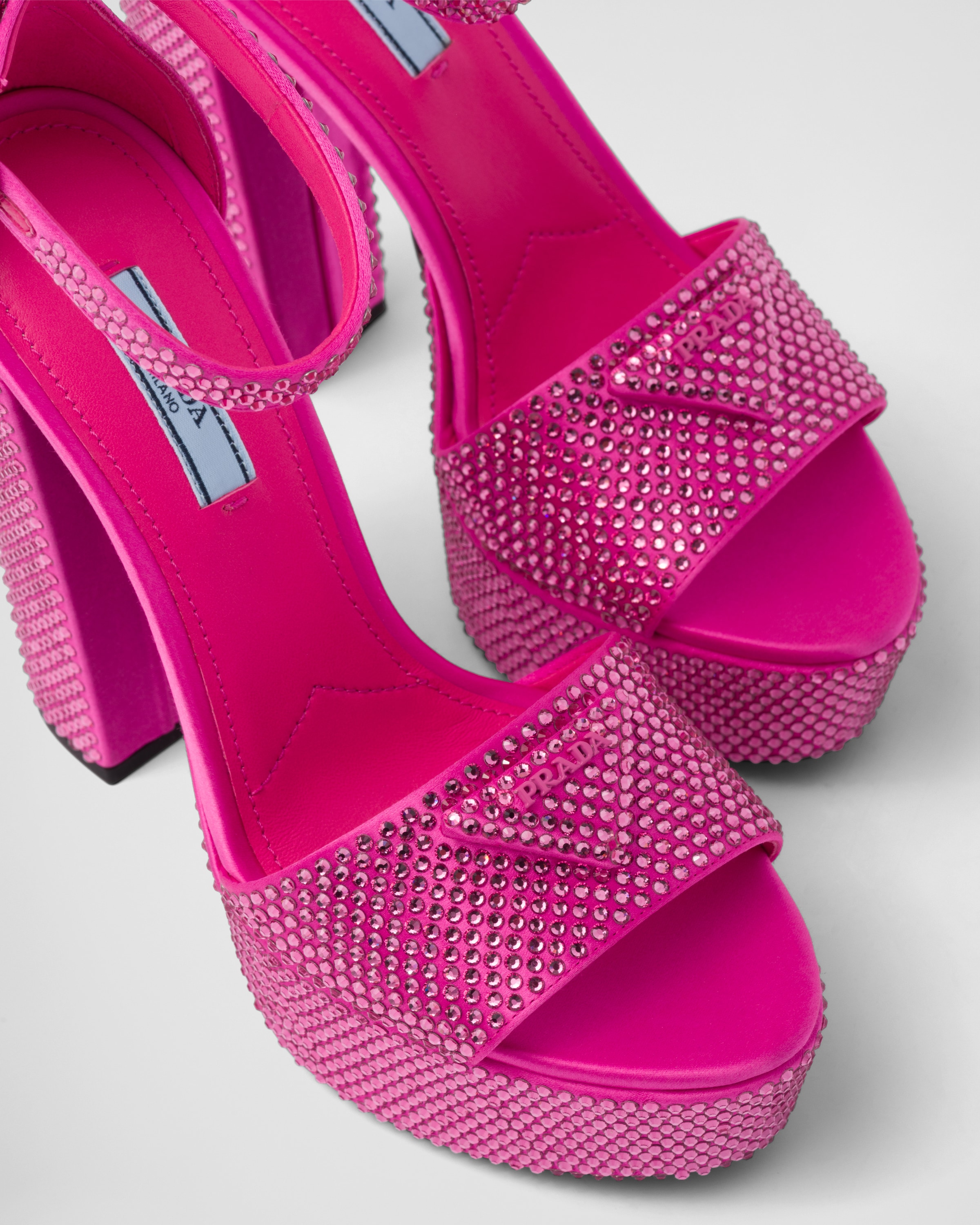 Top 30+ imagen prada crystal platform sandals - Abzlocal.mx