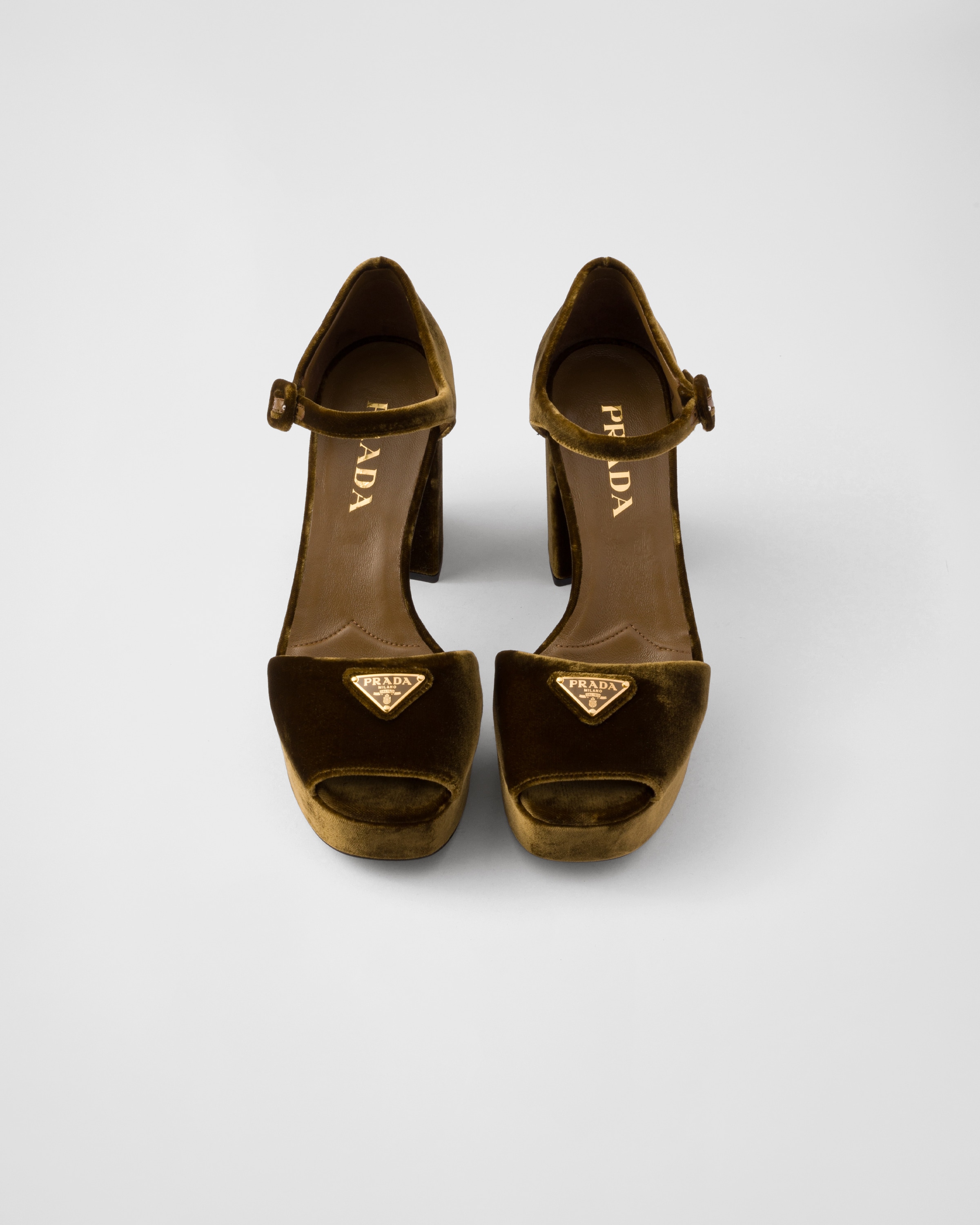 Shop Prada Plateausandalen Aus Samt In Oak