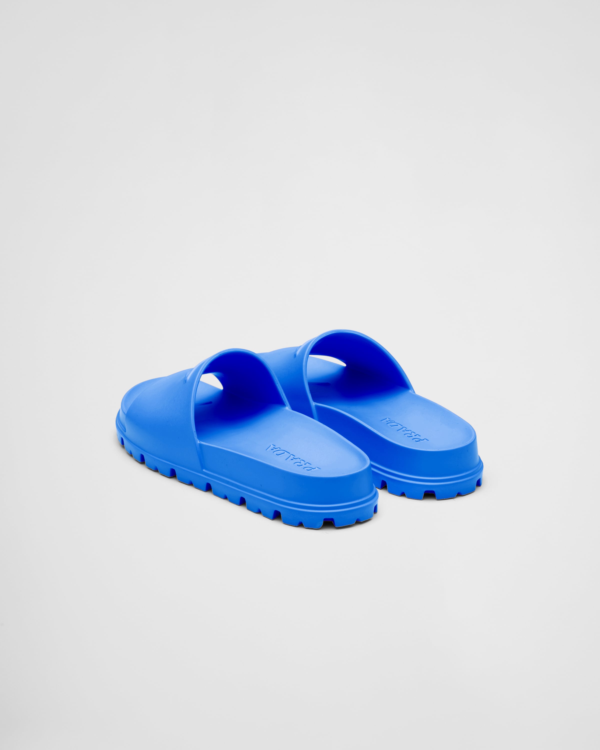Prada Pantoletten aus Gummi 5