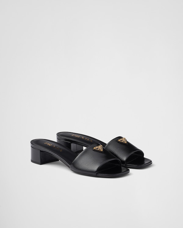 ブラック ブラッシュドレザー フィッシャーマンサンダル | PRADA