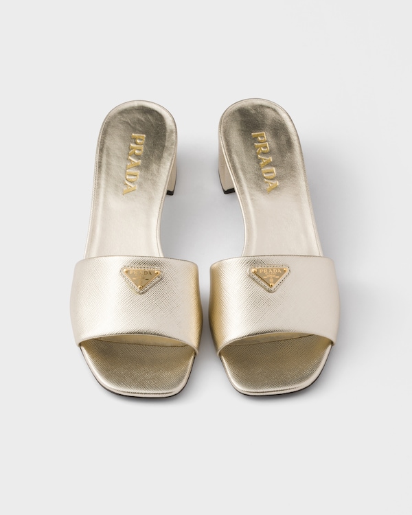 صندل من جلد "سافيانو" لمّاع - بيريت صندل من جلد "سافيانو" لمّاع - بيريت