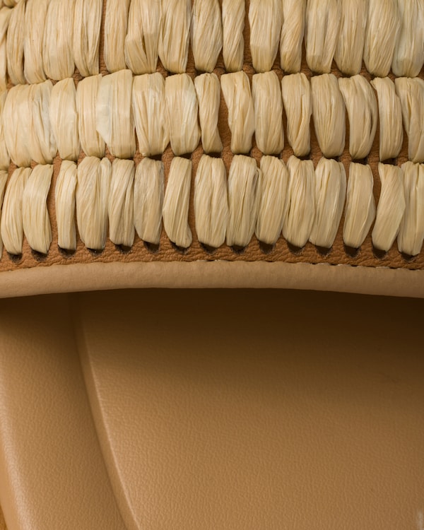 Leather slides with crochet details Leather slides with crochet details